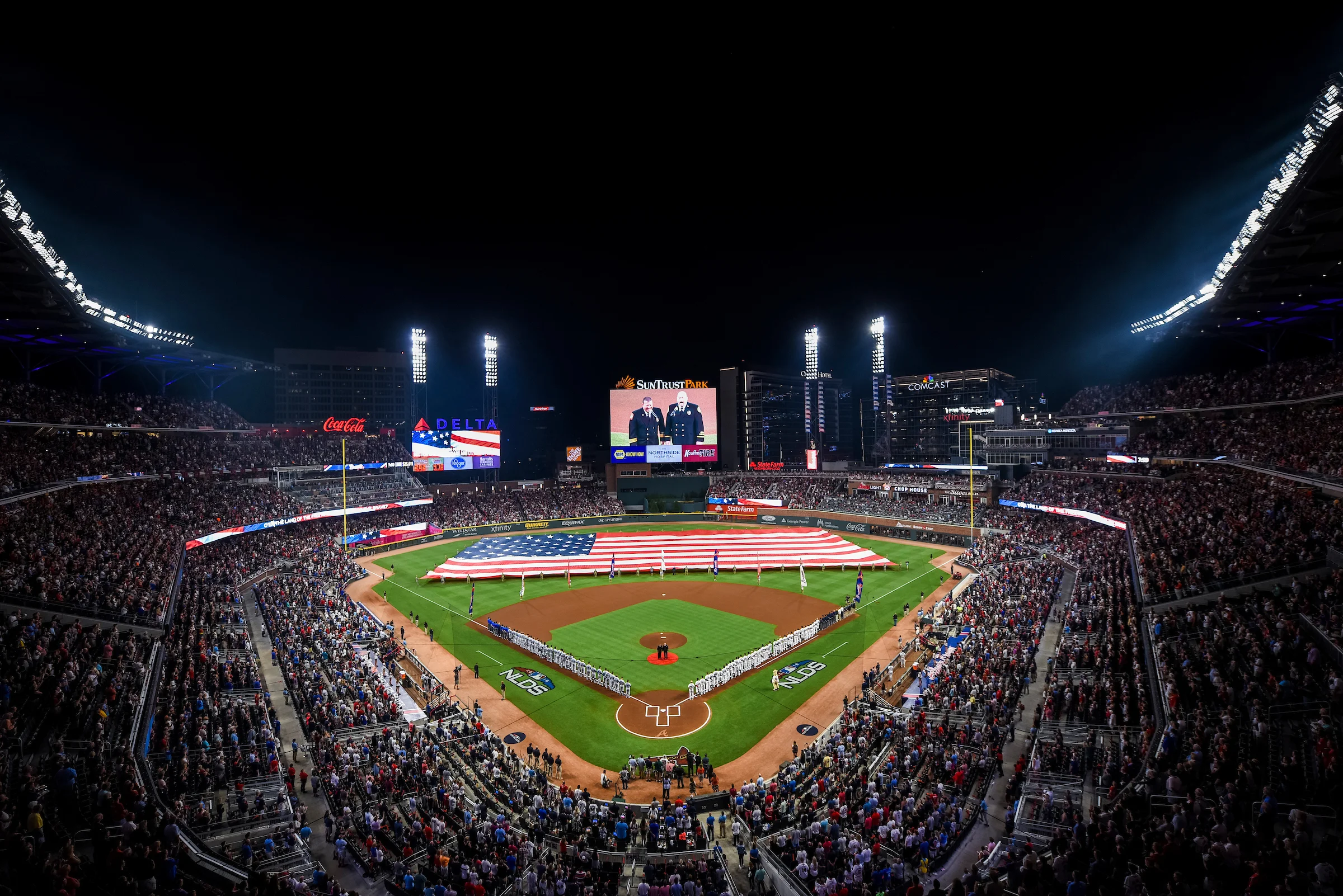 181007_nlds_game3-AH_5275.jpg