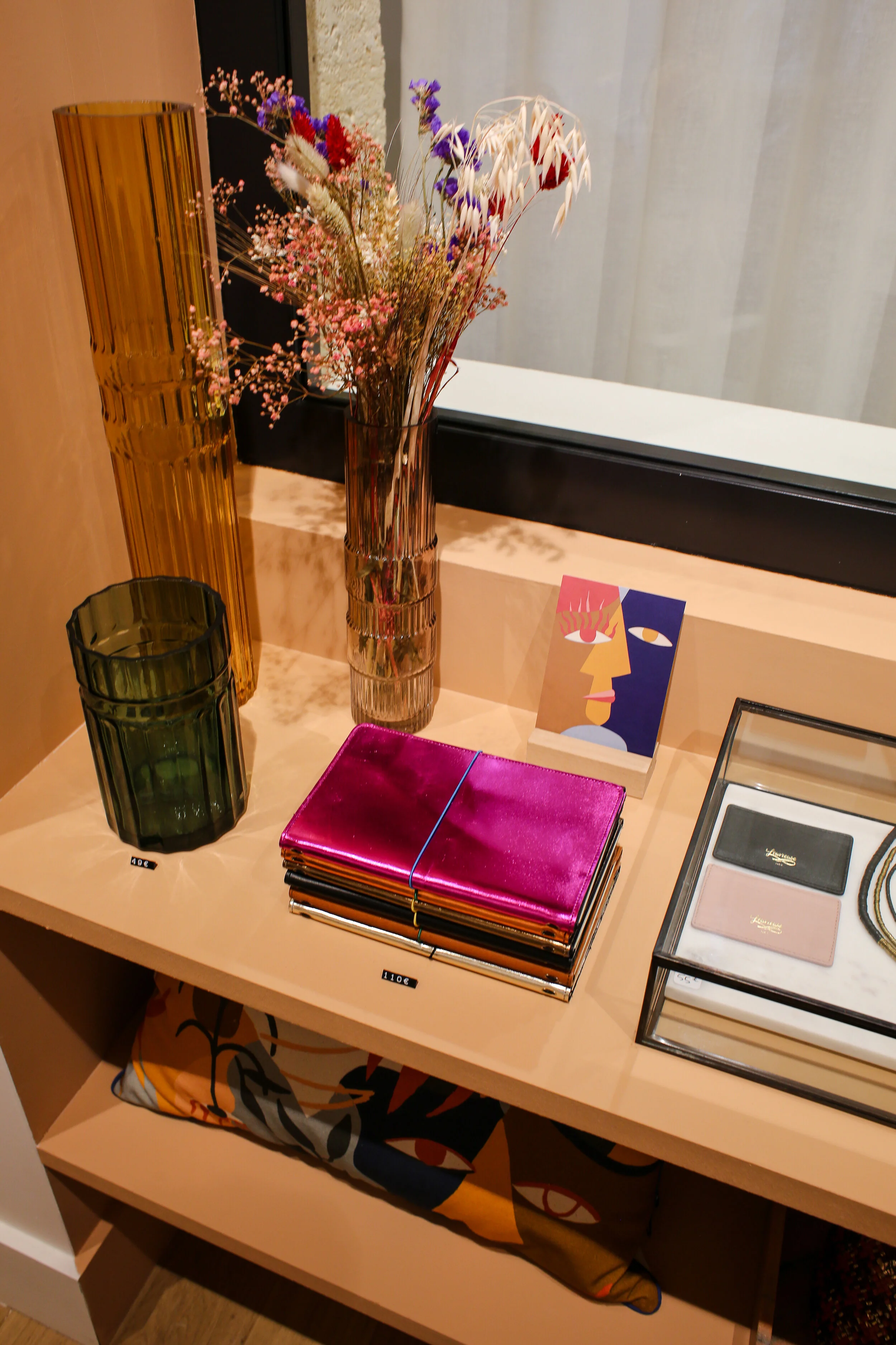 INSIDE CLOSET_12.jpg