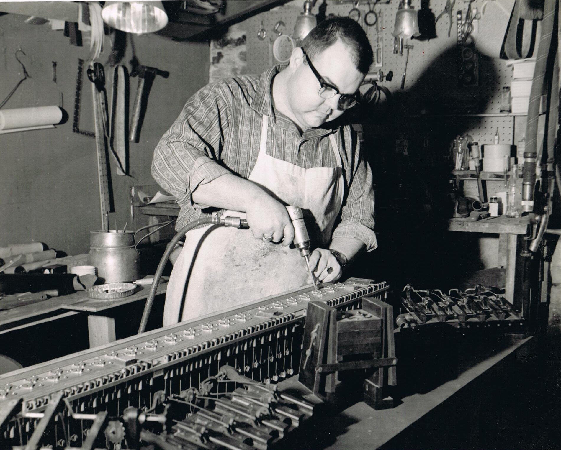 Photo+%234+-+Ken+restoring+piano.jpg