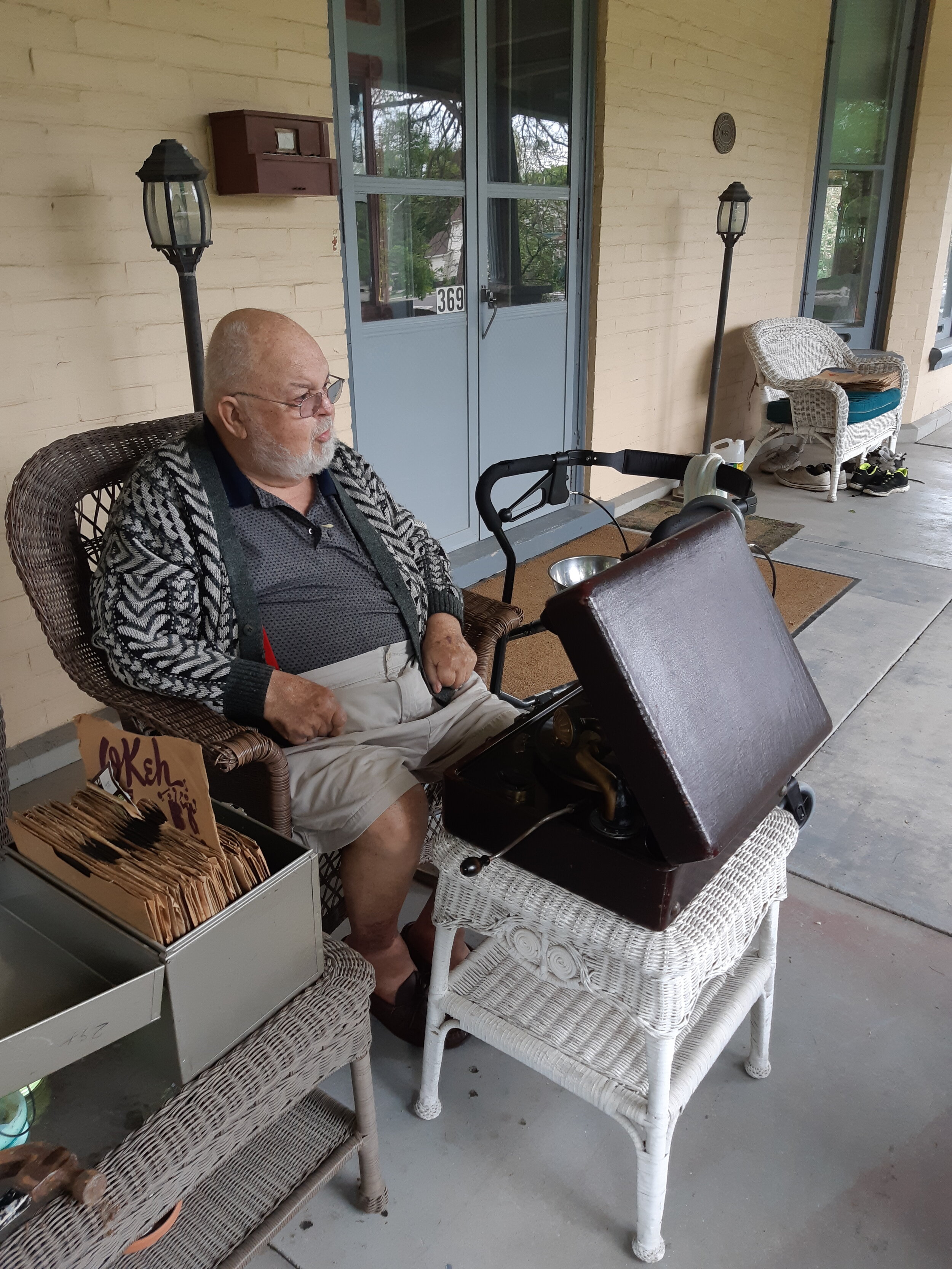 Photo #6 - Ken listening to Ragtime 78s-recent.jpg
