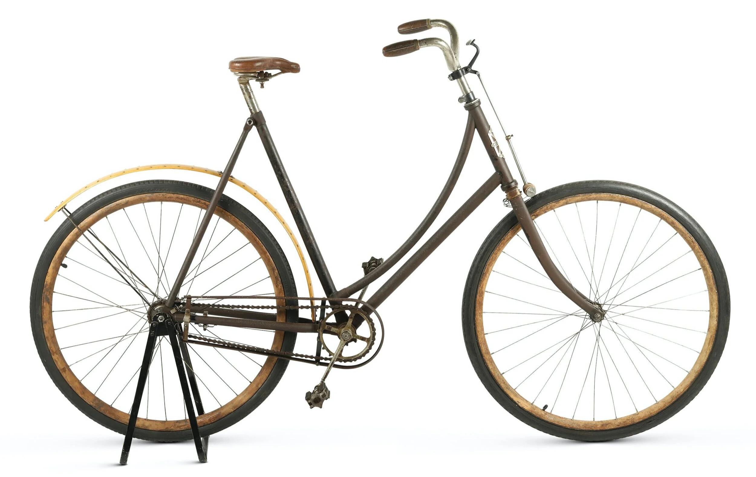 This 1899 H.A. Lozier &amp; Co. Cleveland Bicycle is offered as lot 674 in the sale.