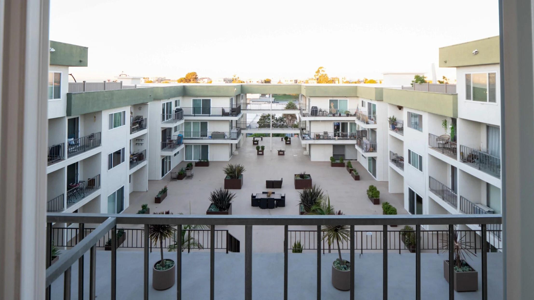 Unit+420+-+Balcony+View.jpg