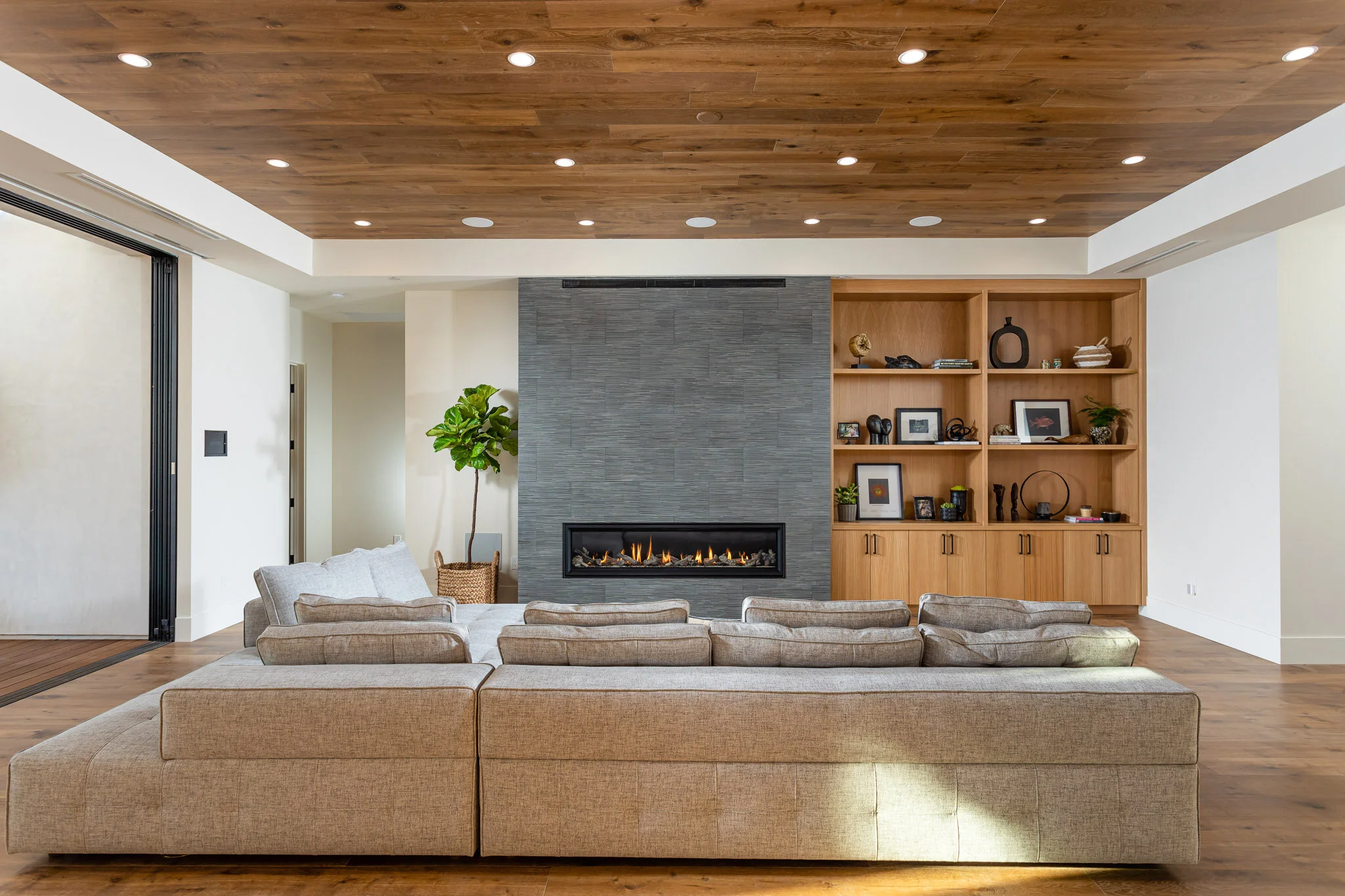 2325-e-16th-st-mls-22.jpg