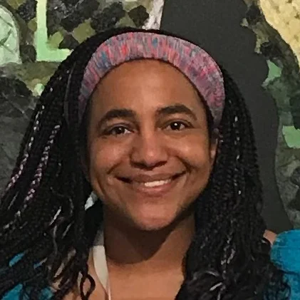 ClaudiaForWeb.jpg