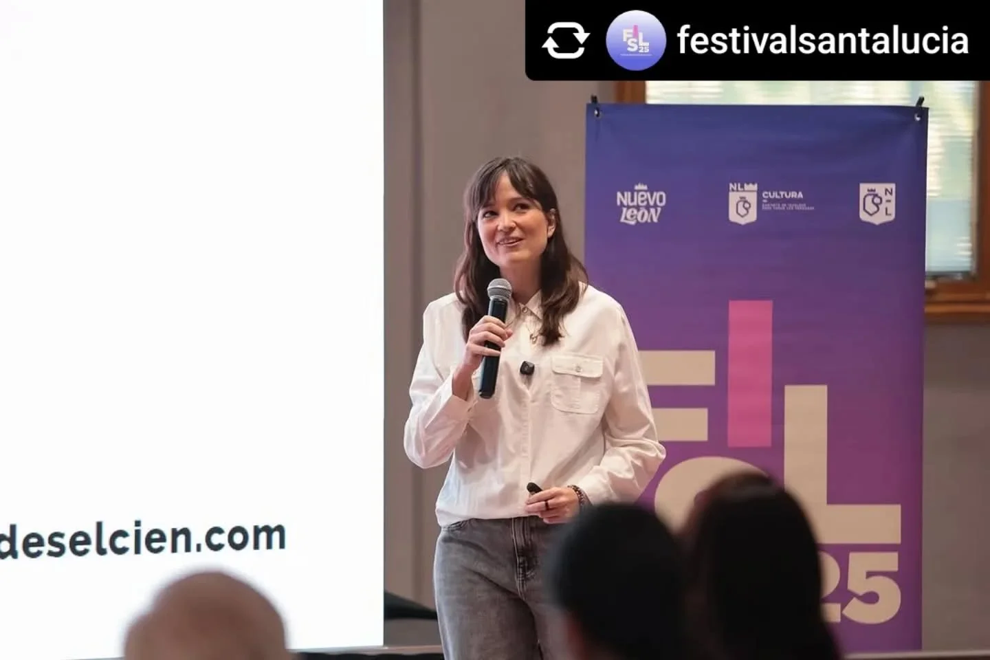 Get @reshare_app &bull; @festivalsantalucia 🗣️ Hoy/ayer vivimos una charla honesta y poderosa con M&oacute;nica Aranda, qui&eacute;n nos invit&oacute; a replantear la cultura del esfuerzo extremo con su di&aacute;logo &ldquo;Nunca des el 100&rdquo;.