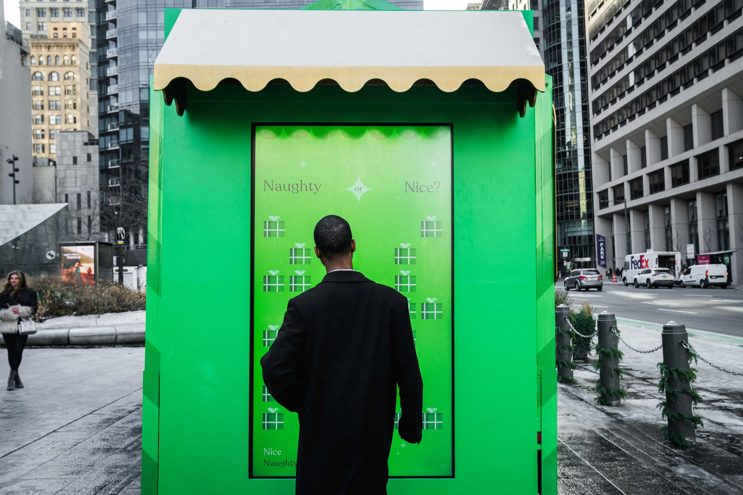 Uber_Holiday Window_PHI_12172025_Export A-15.jpg