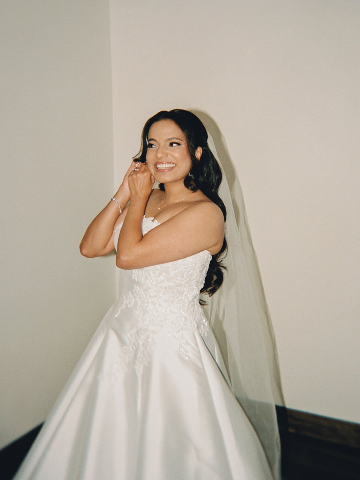 Christa and Jason Wedding Getting Ready-59.JPG