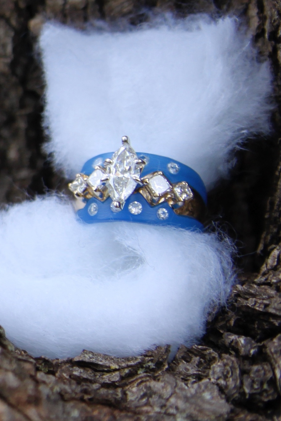 The wax bands with diamonds