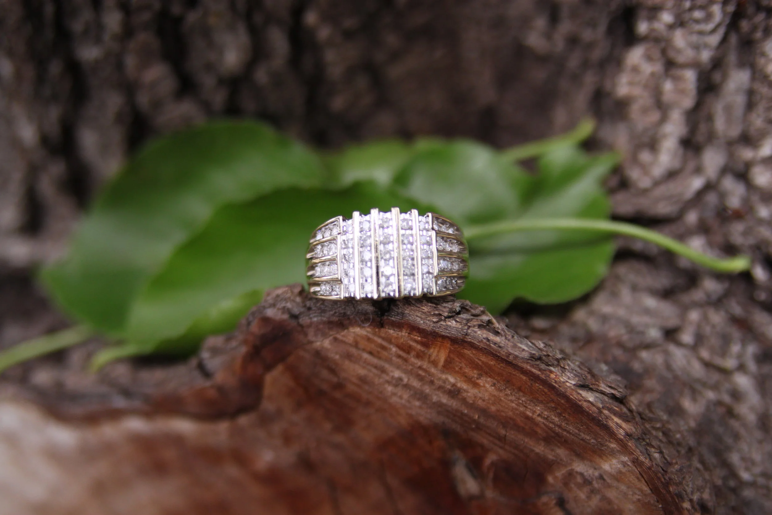 Custom Ladies Column Diamond Ring