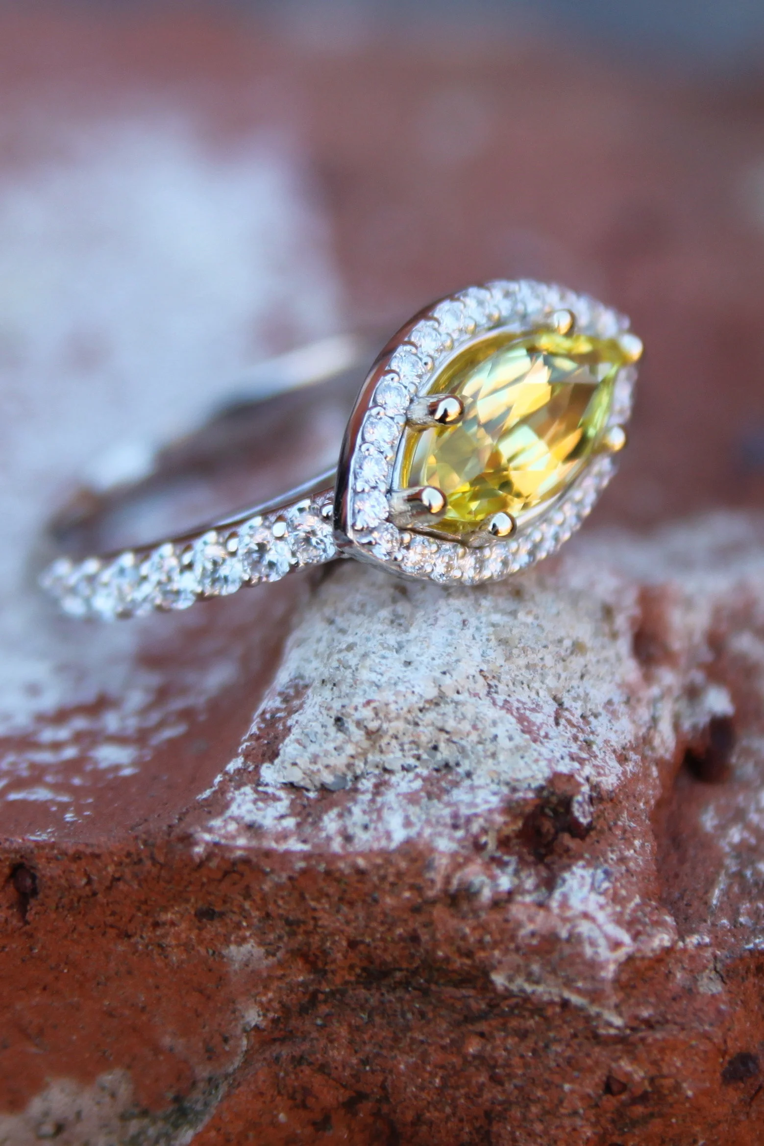 Diamond_Gemstone_Colored Stone Men_Rings_Ladies Right Hand RIng_Custom_Unique_Gold_0073_2.jpg