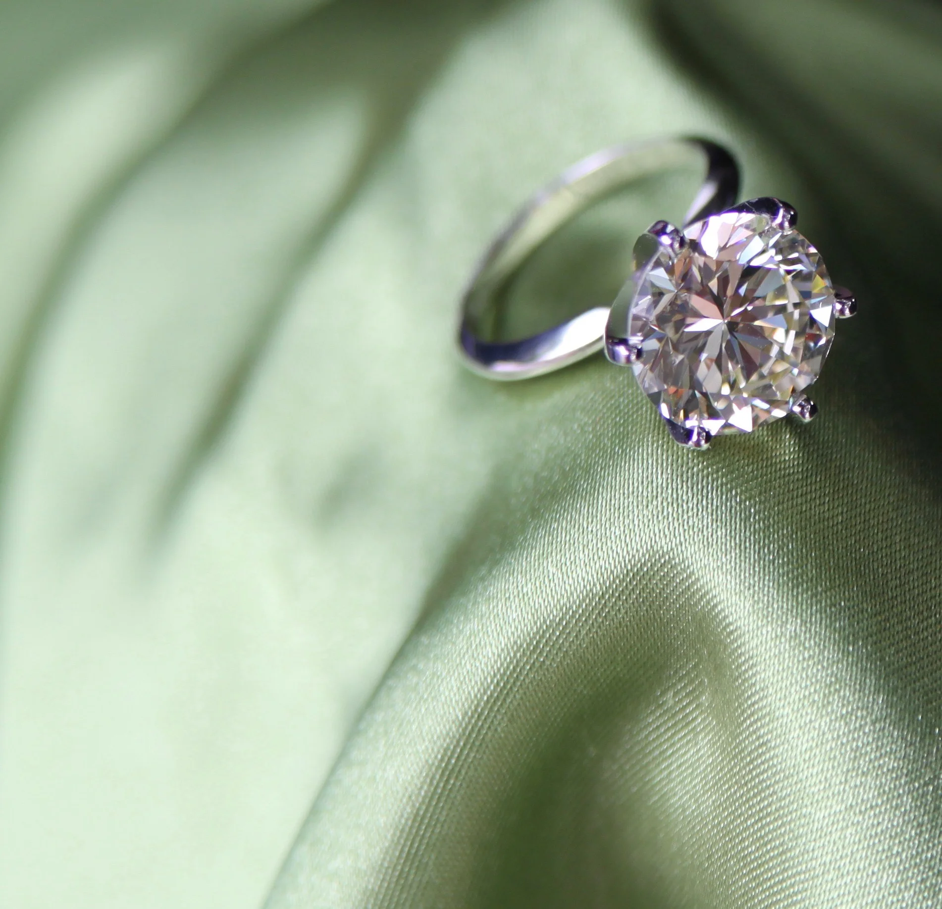 Round Solitaire Engagement Ring