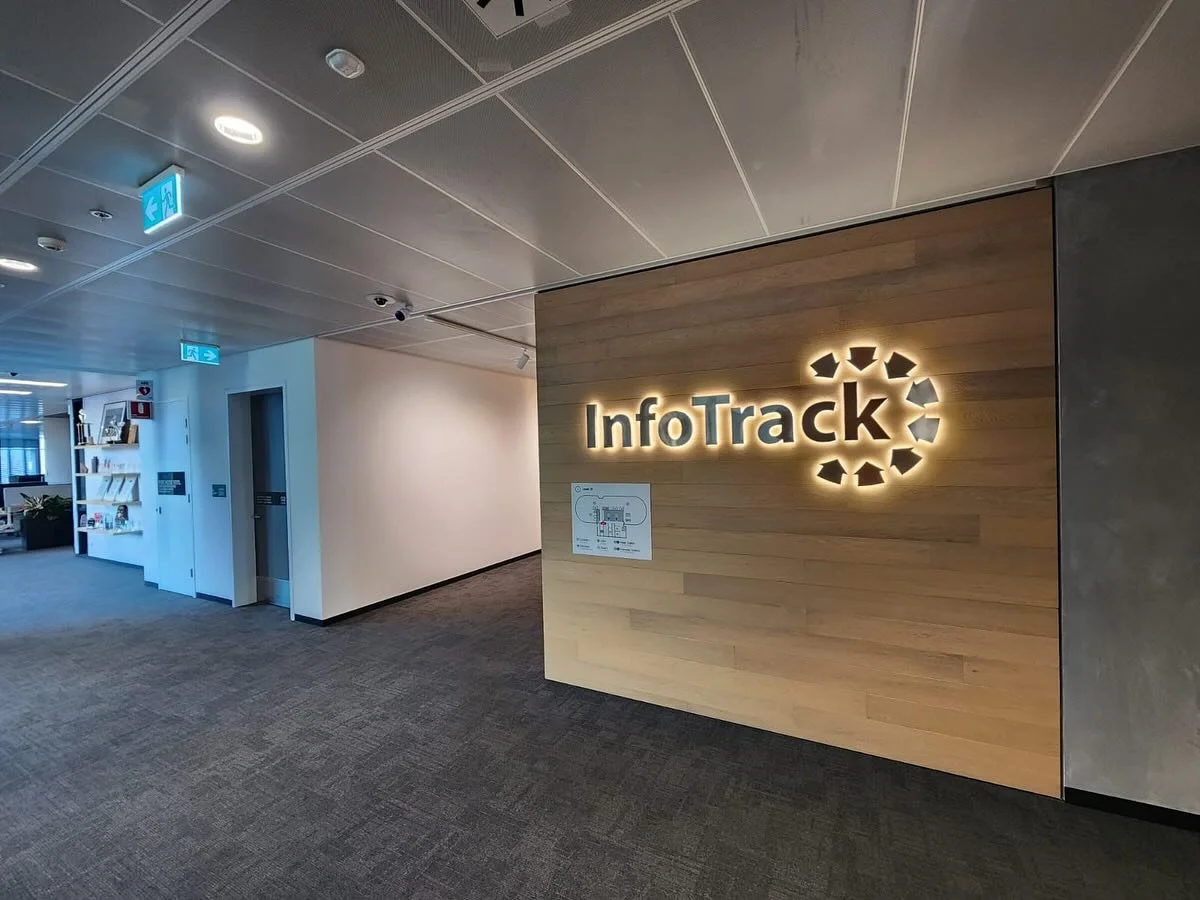 📍InfoTrack, Barangaroo 
Working alongside @huntermason_pty_ltd inside Barangaroo&rsquo;s Tower 2. 
This whole level office fit out included completion of all power, lighting, data and AV. 
.
.
.
.
.
#power #data #communications #officefitout #commer
