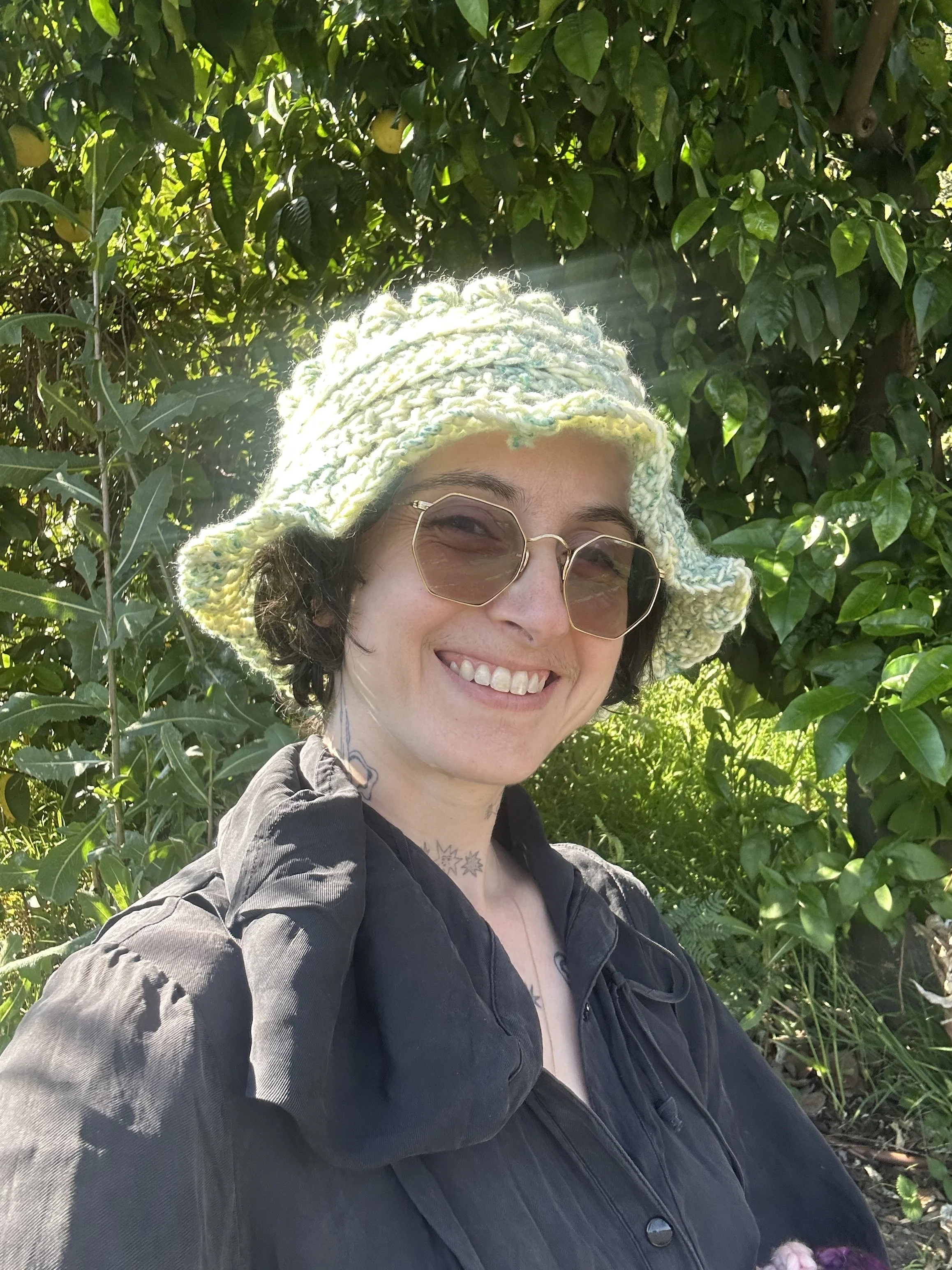 Whimsy hat in neon speckle