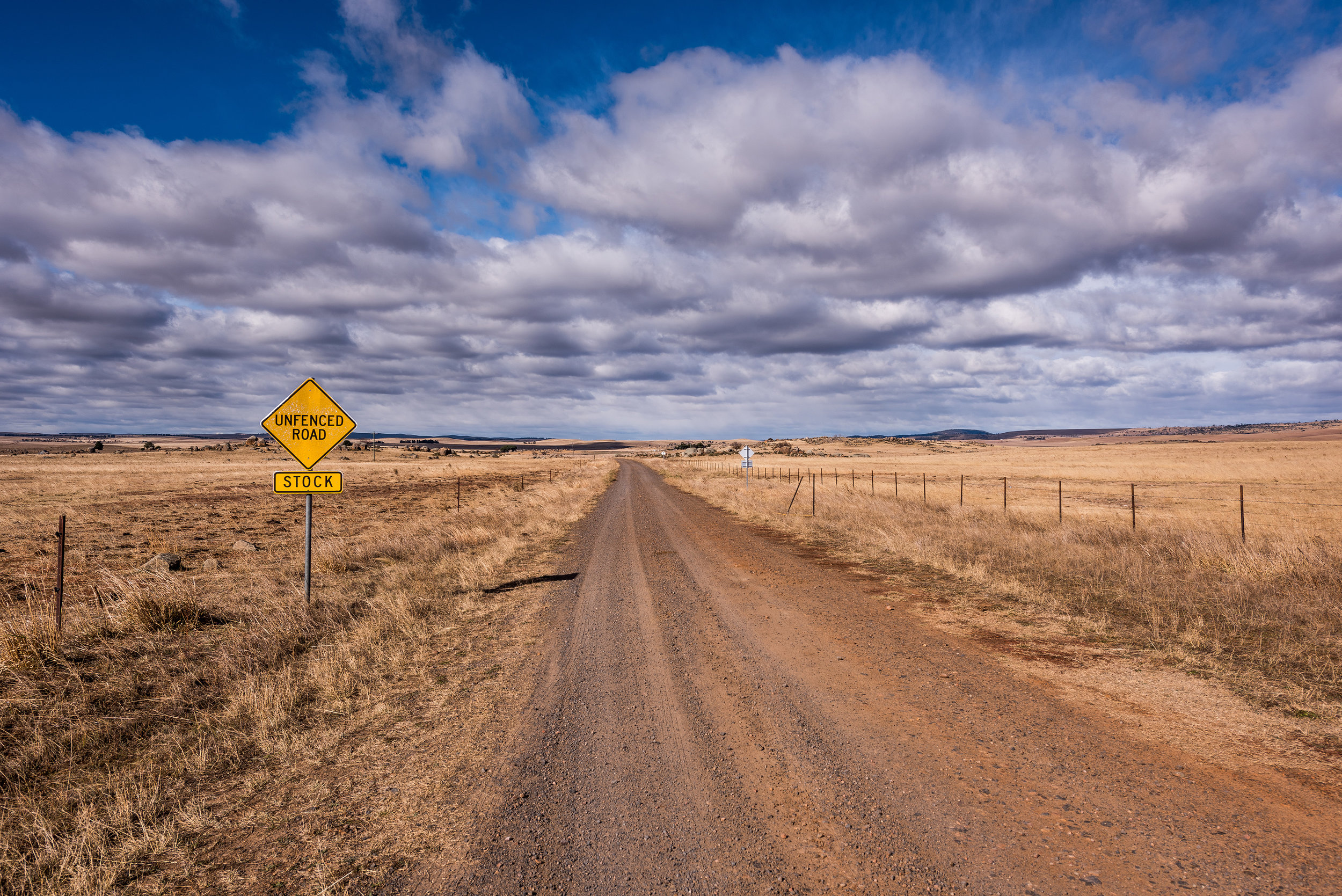 Country_Road_Monaro.jpg