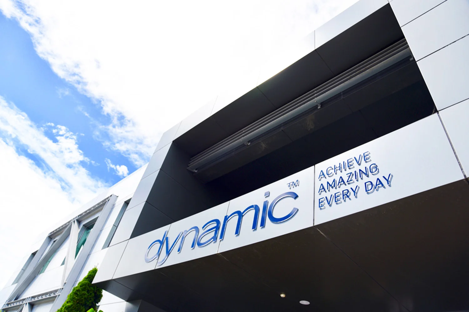 Dynamic_Building signage 2a_Web.jpg