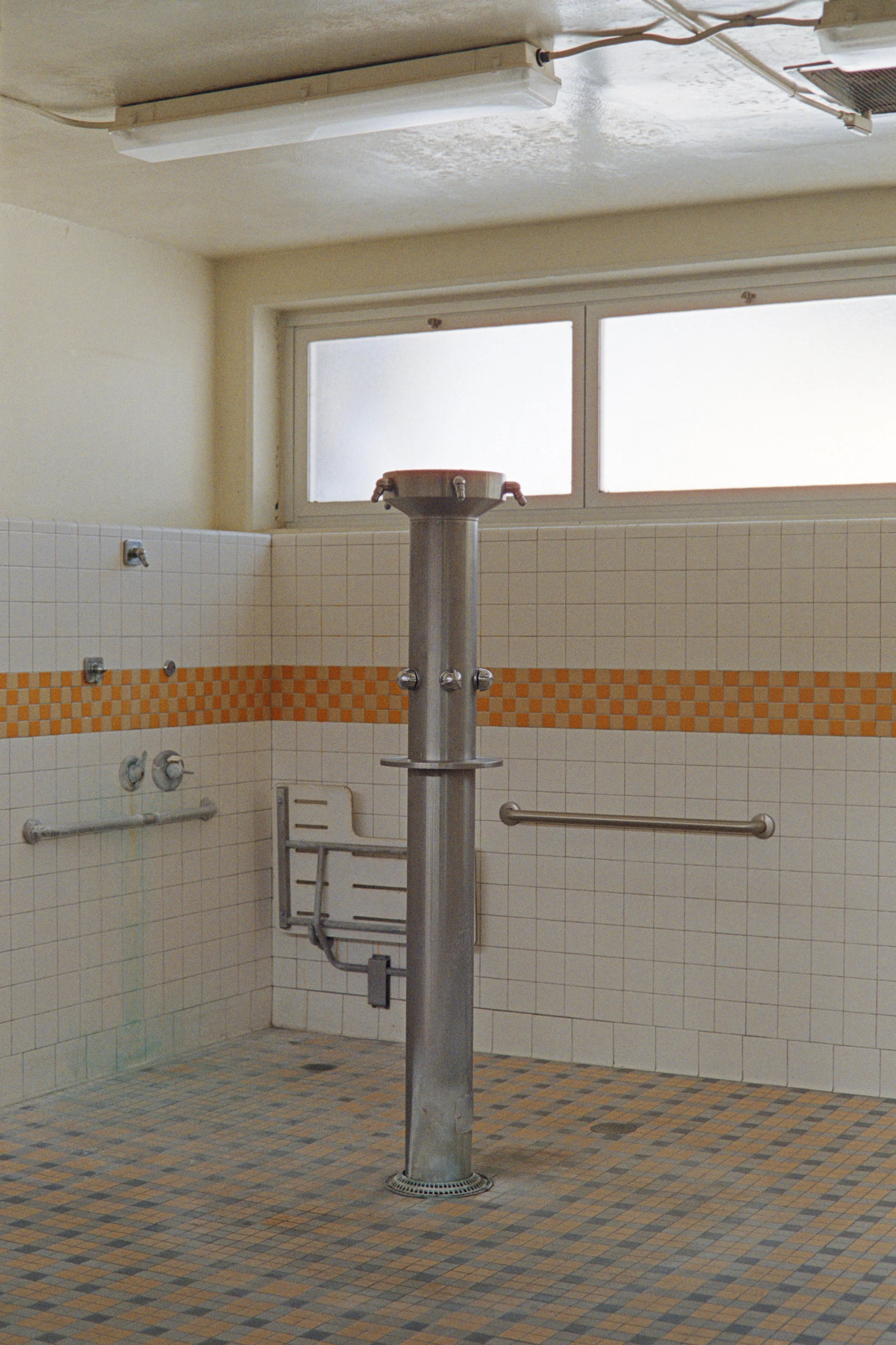 8-6-25-Kodakporta800-R107-5 copy 2.jpg