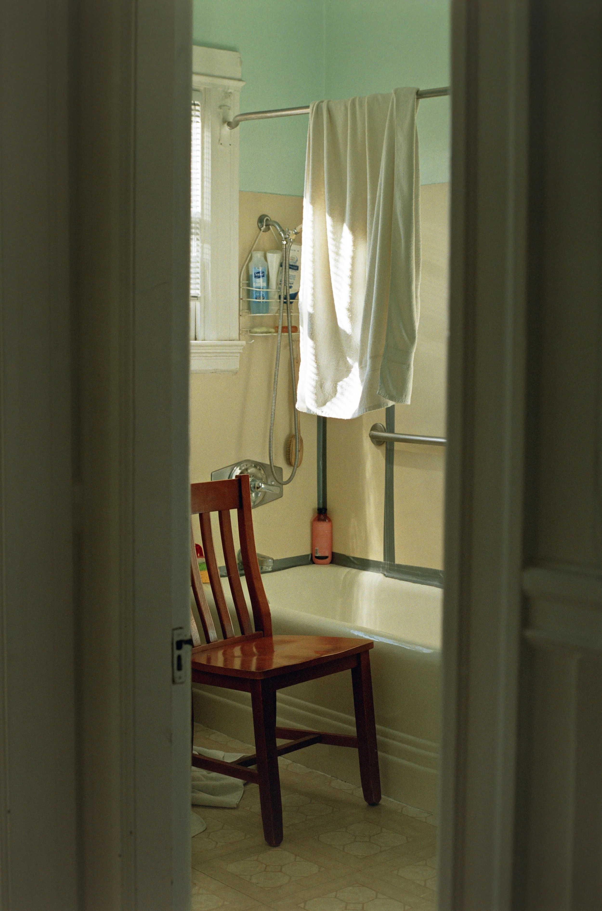 2-12-25-KodakPortra800-645-R72-_48Bit_g2p0332 copy 2.jpg