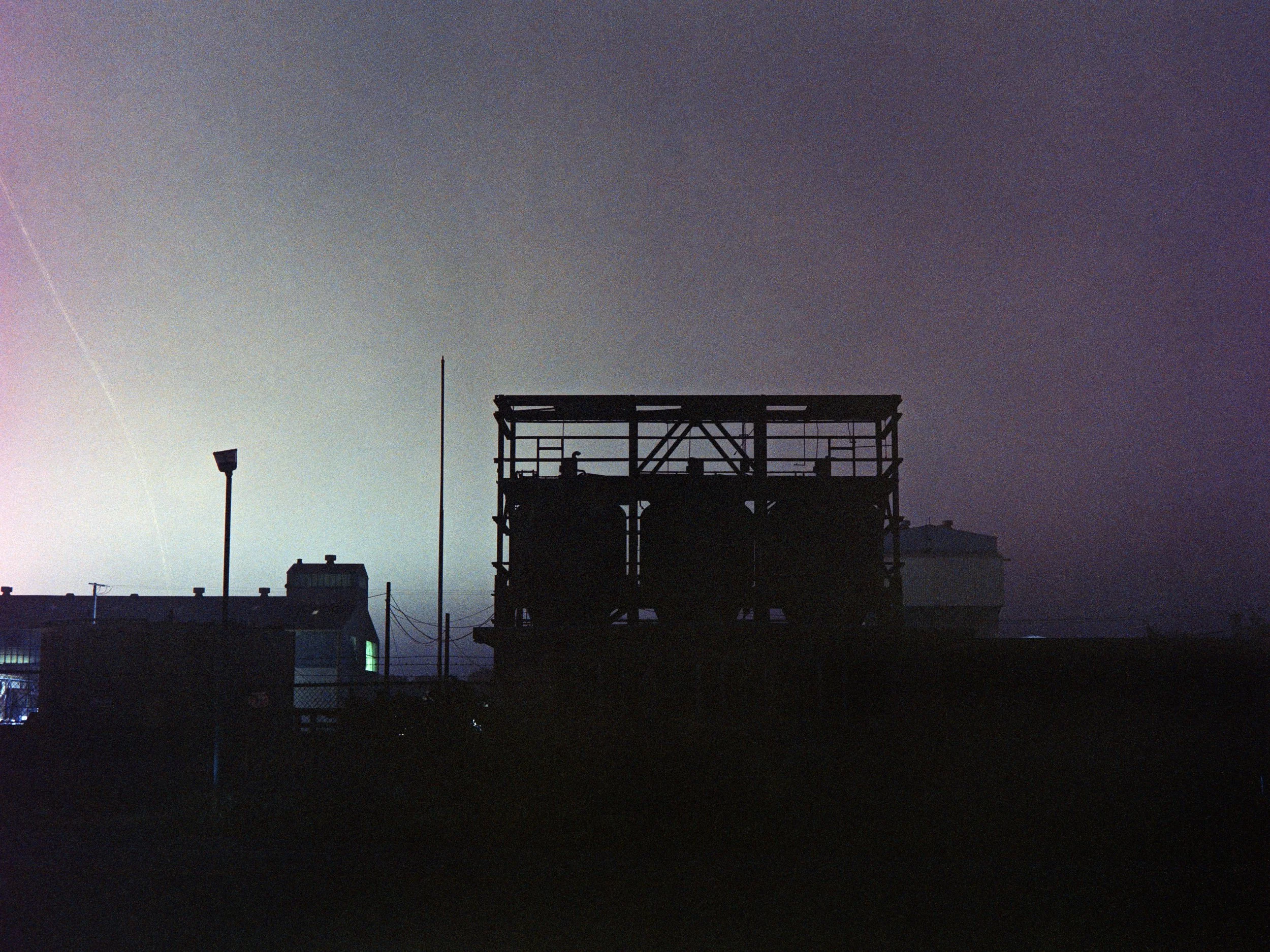 12-22-25-Kodakportra400VC-120-R141-3 copy 2.jpg