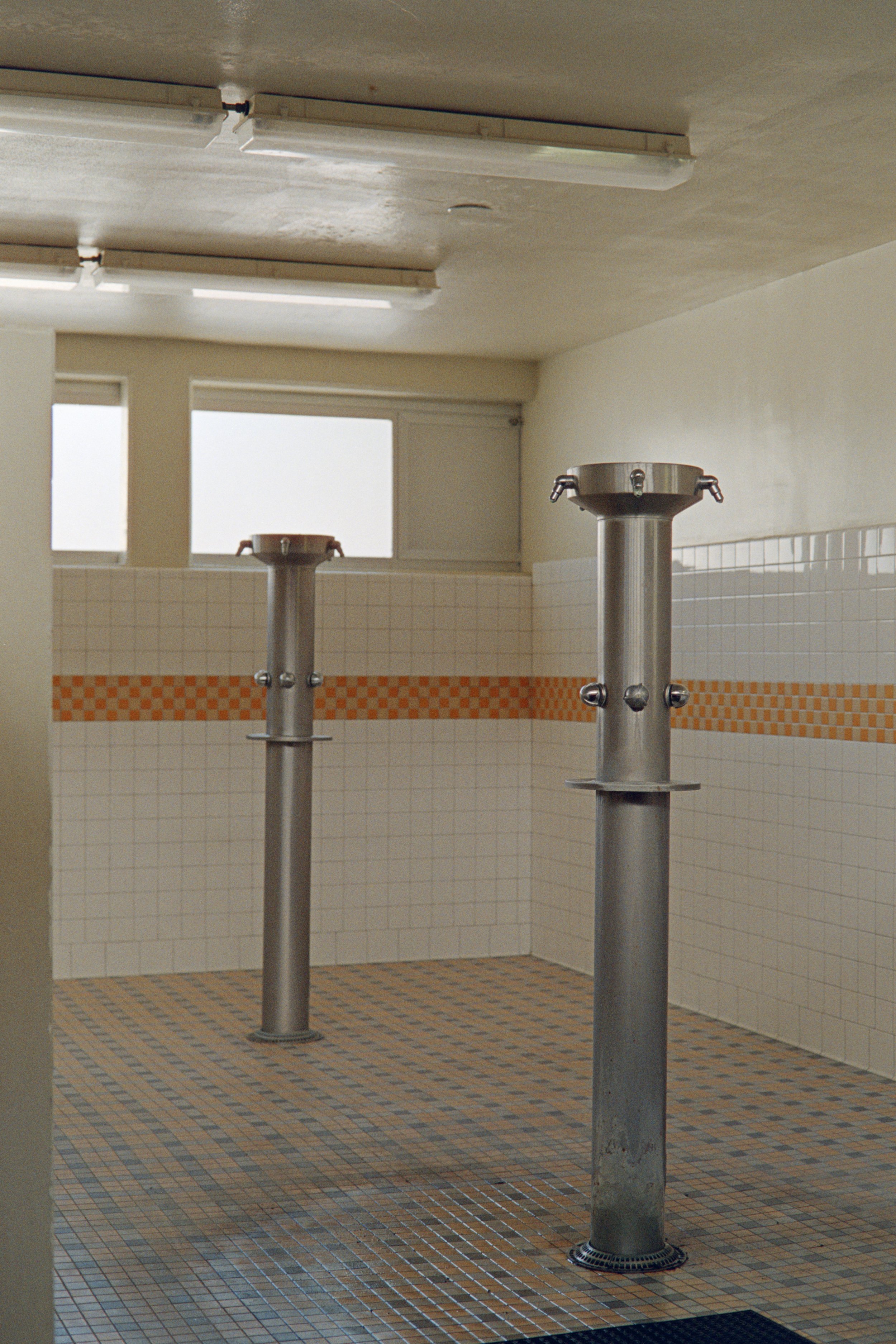 8-6-25-Kodakporta800-R107-6 copy 2.jpg