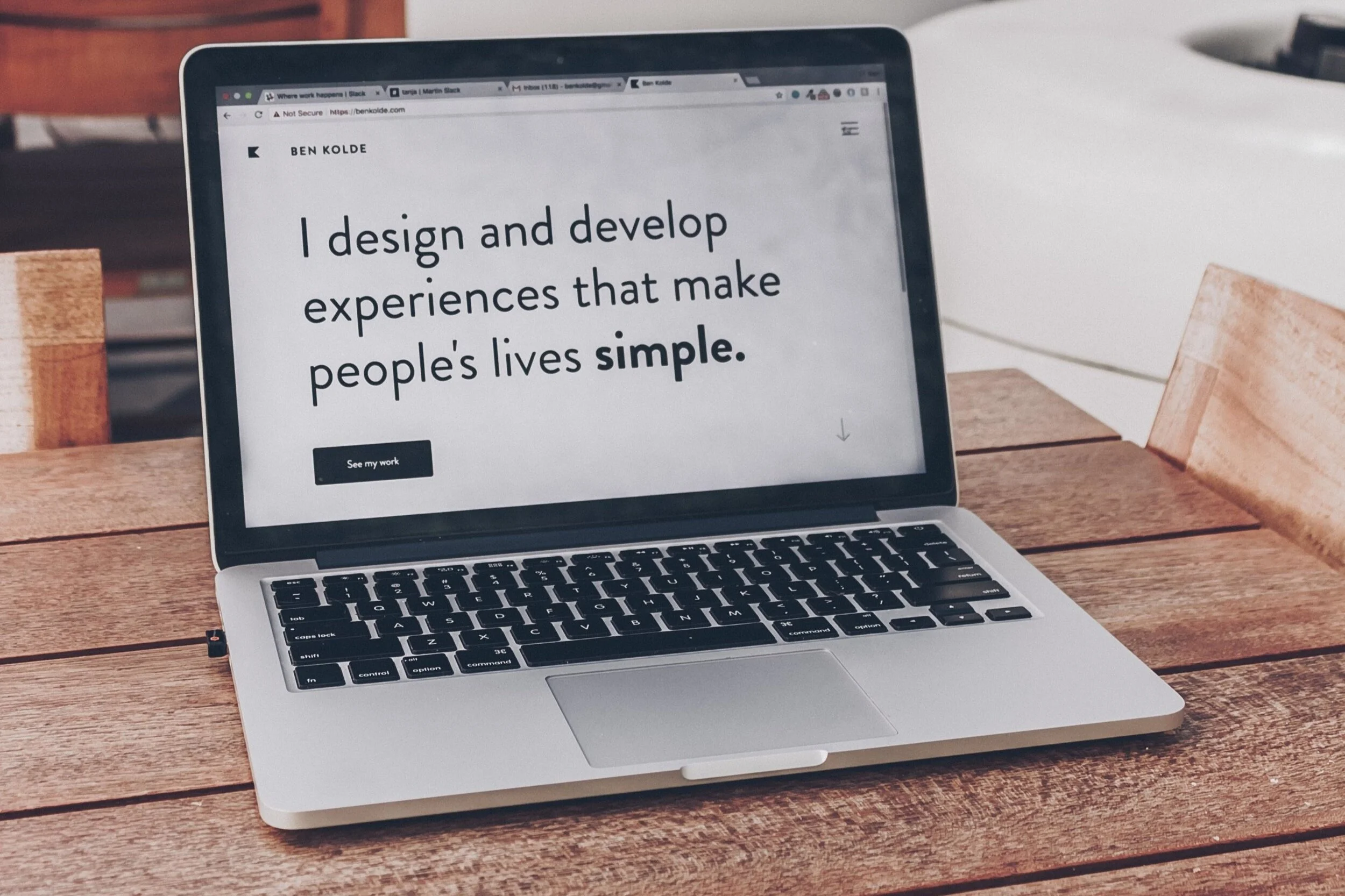 5 Tips to Choose a Domain Name and Web Hosting for Startups