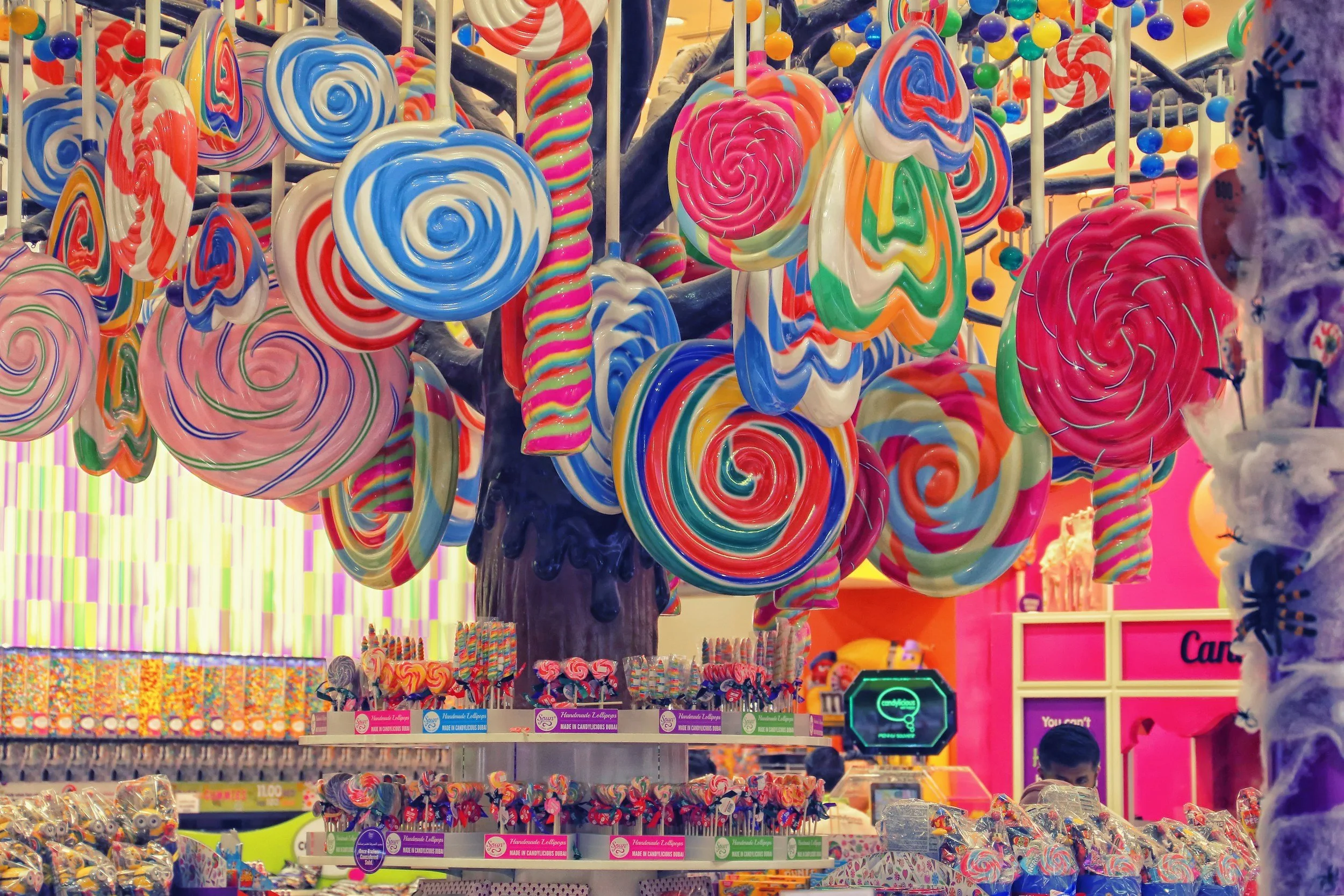 If Willy Wonka Built A Chocolate Factory Today: Lessons From Modern Manufacturing 