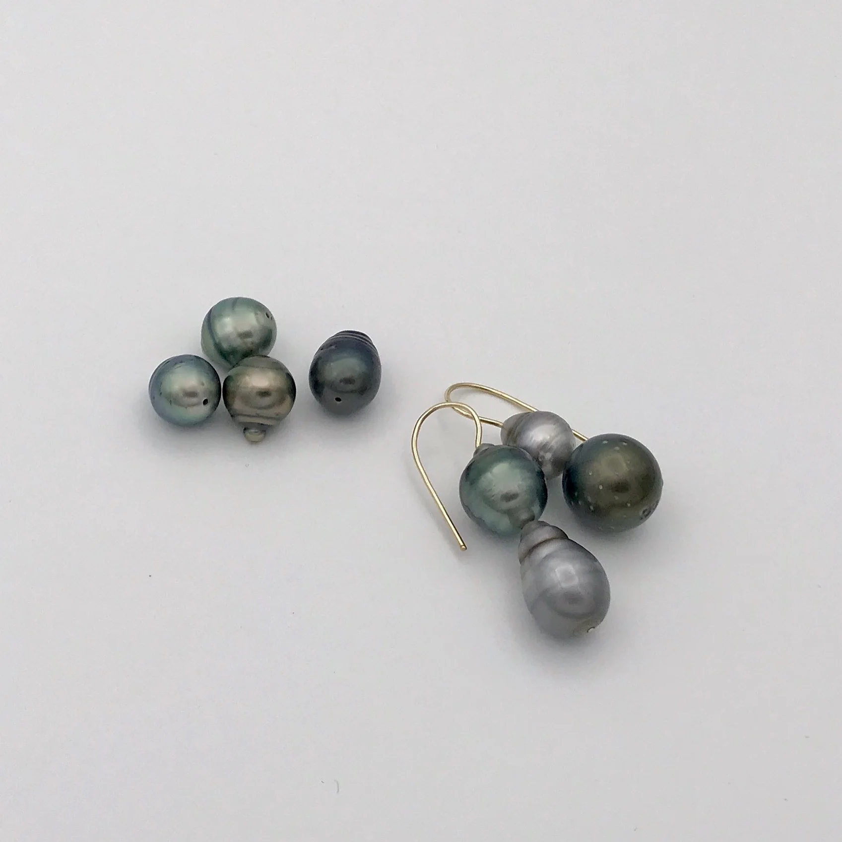 Tahitian pearls on gold wire