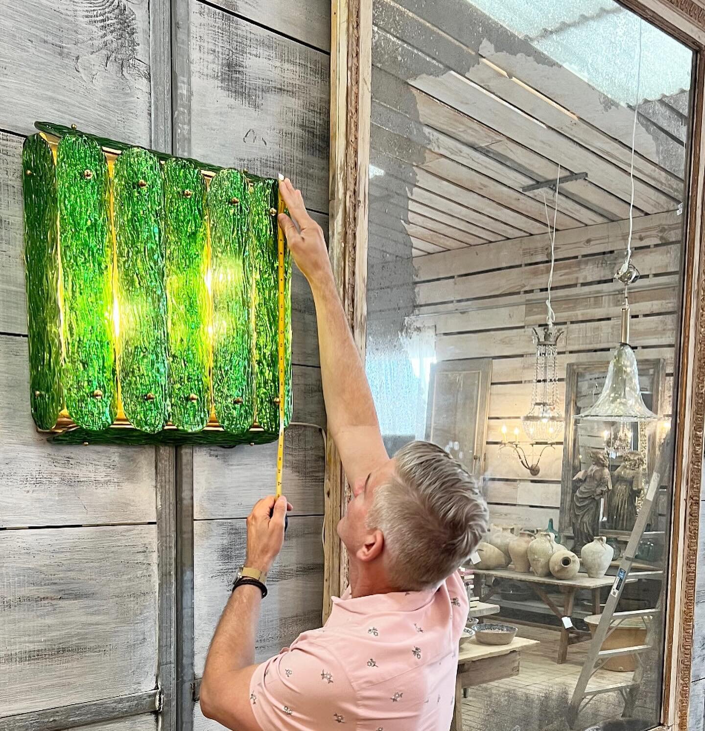 One of a kind searching - you never know what you will find #roundtopantiqueshow - from rustic to early fine European pieces - An array of style options for all in Roundtop TX!

#antiqueshopping #roundtop #texasantiques #muranolighting #greenmohair #