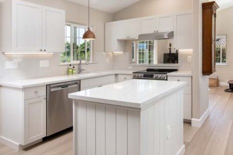 Before &rarr; After / A thoughtful Big Island refresh transformation moving from dark and dated to light, calm and quietly refined, with a palette of warm neutrals that supports effortless island living.

The goal was simple: create a fresh, function