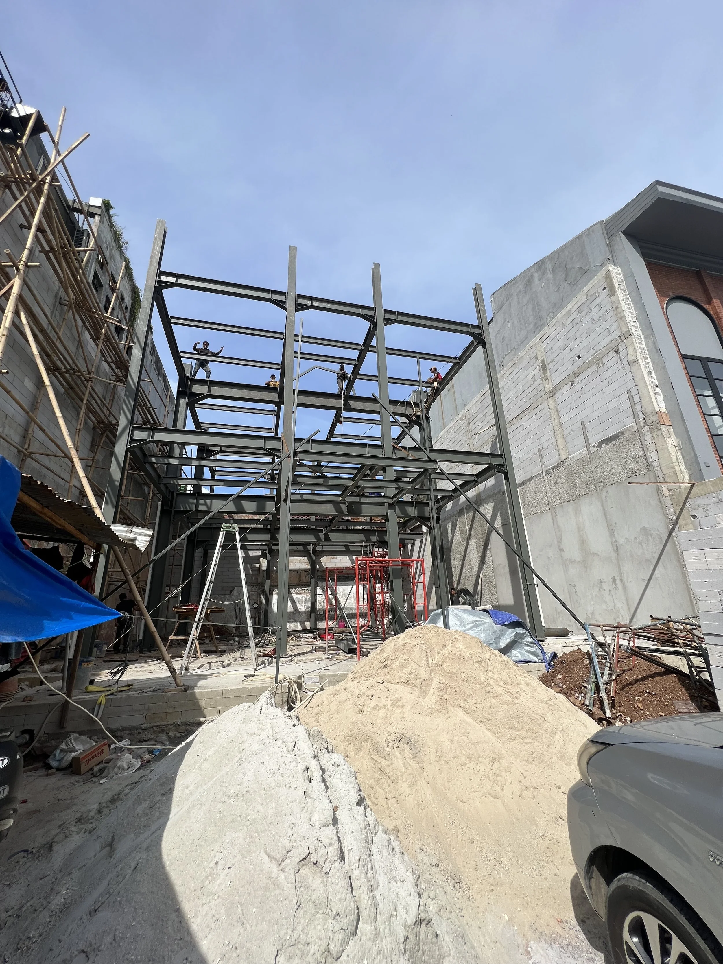 proyek-pembangunan-struktur-baja-beton-arsitektur-restoran-mewah-front-view-senopati-jakarta-selatan.jpg (COVER).jpg