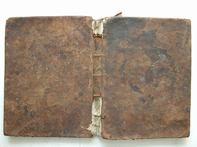 Dorso in pelle con parziale doratura