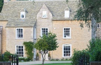mansion1.jpg