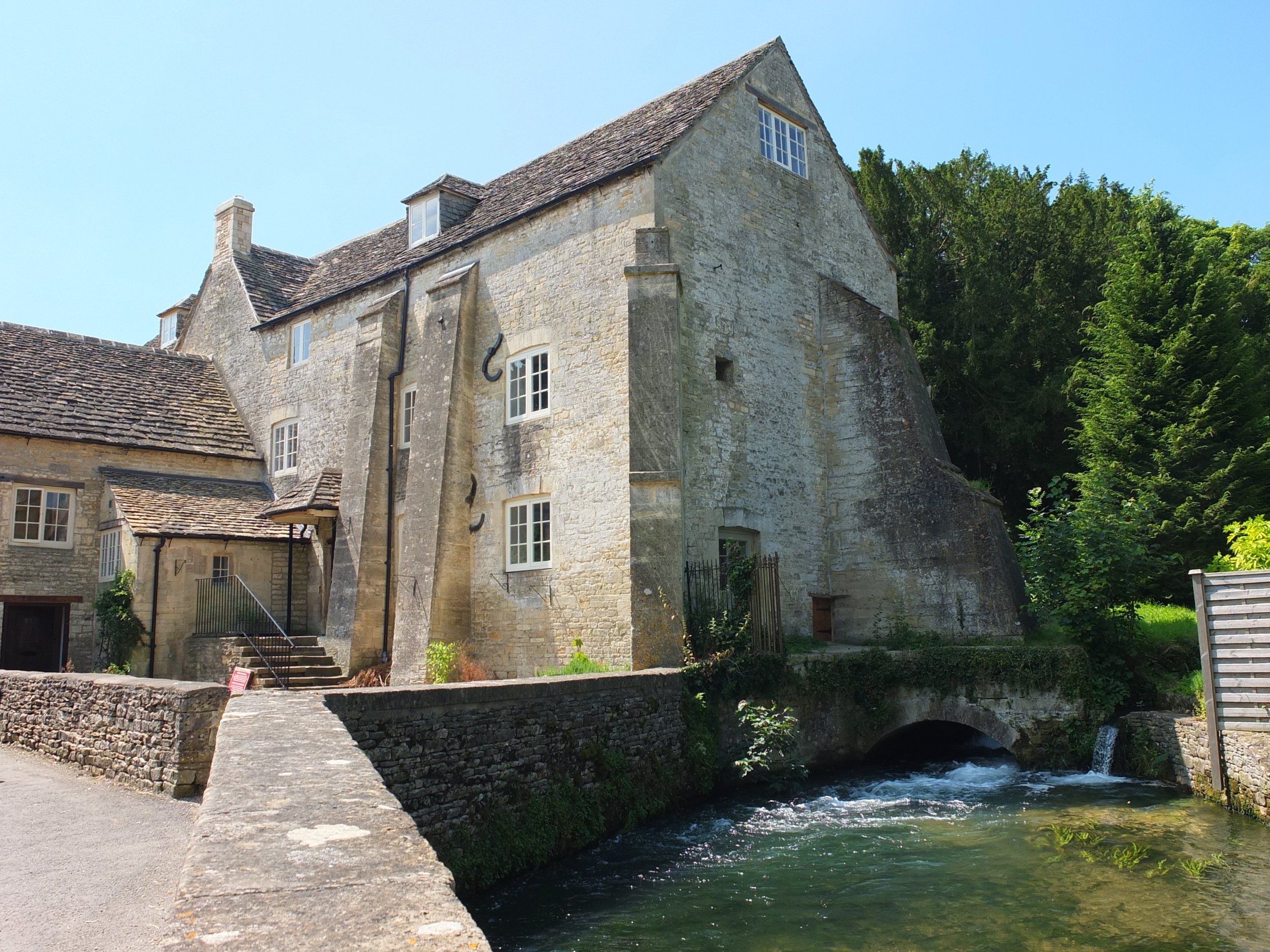 William Morris 4.jpg