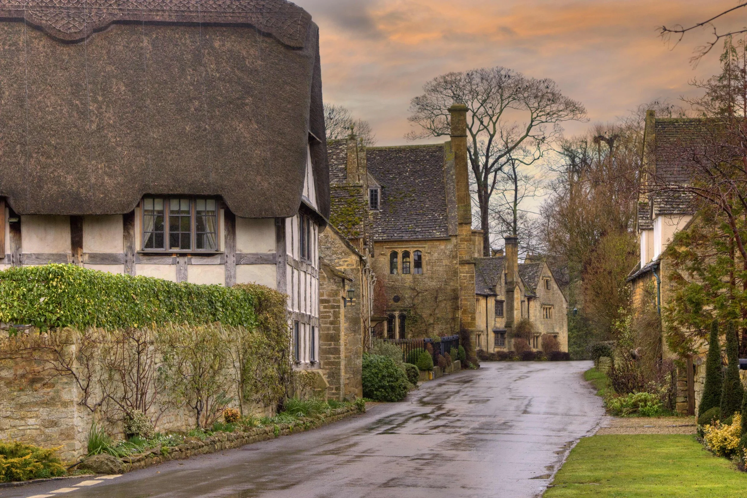 What is the Prettiest Village in England? — Cotswold Journeys Walking