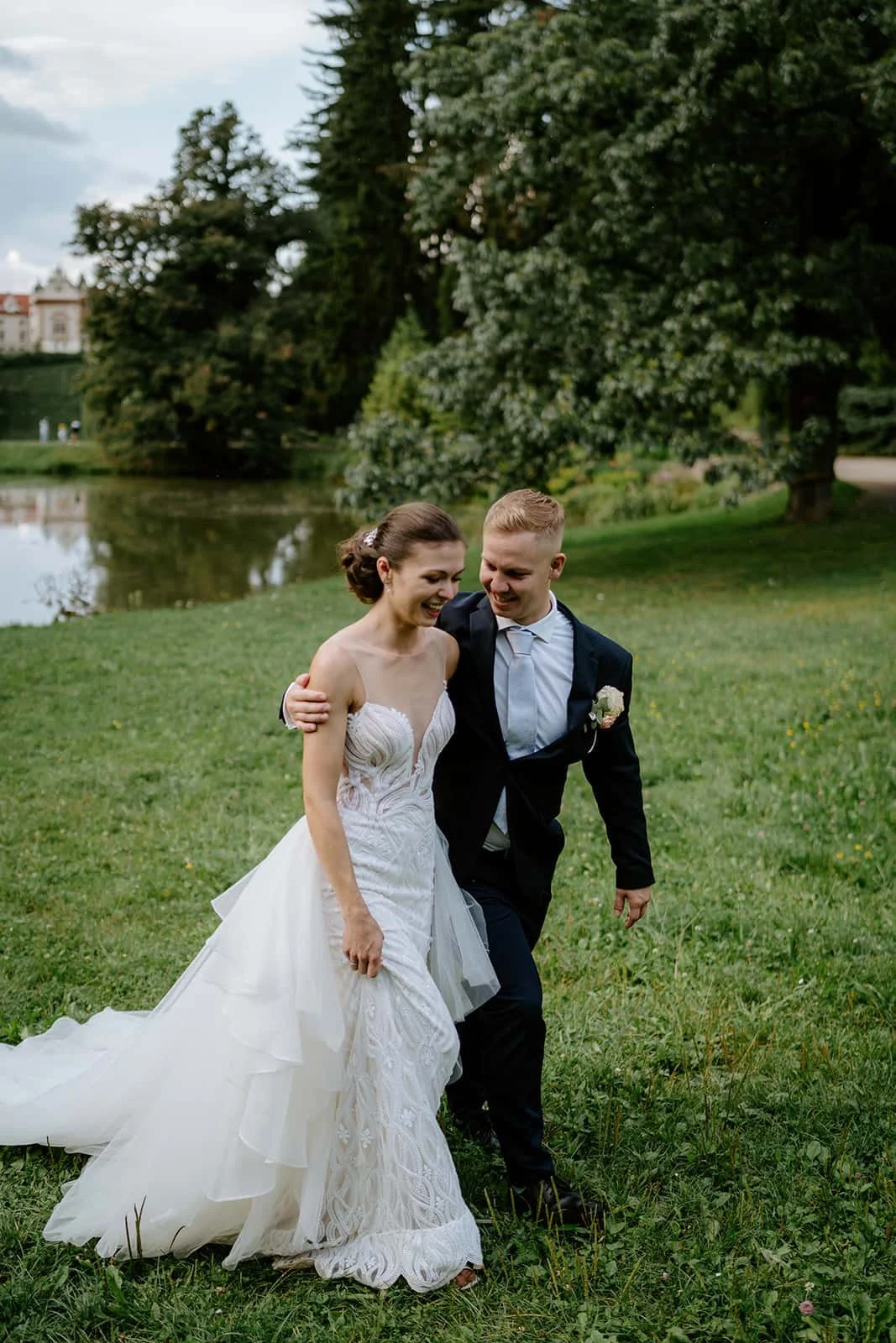 Průhonický park a obřad na zámku | Filip &amp; Lucie