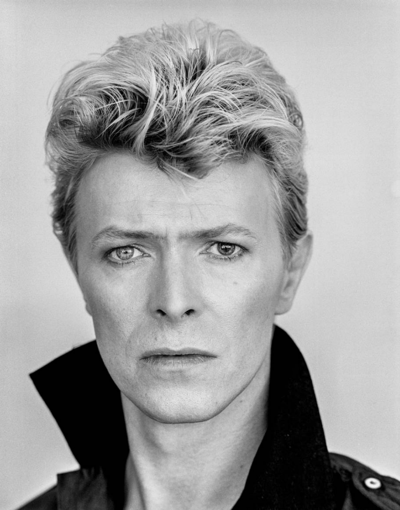 Bowie collar.png