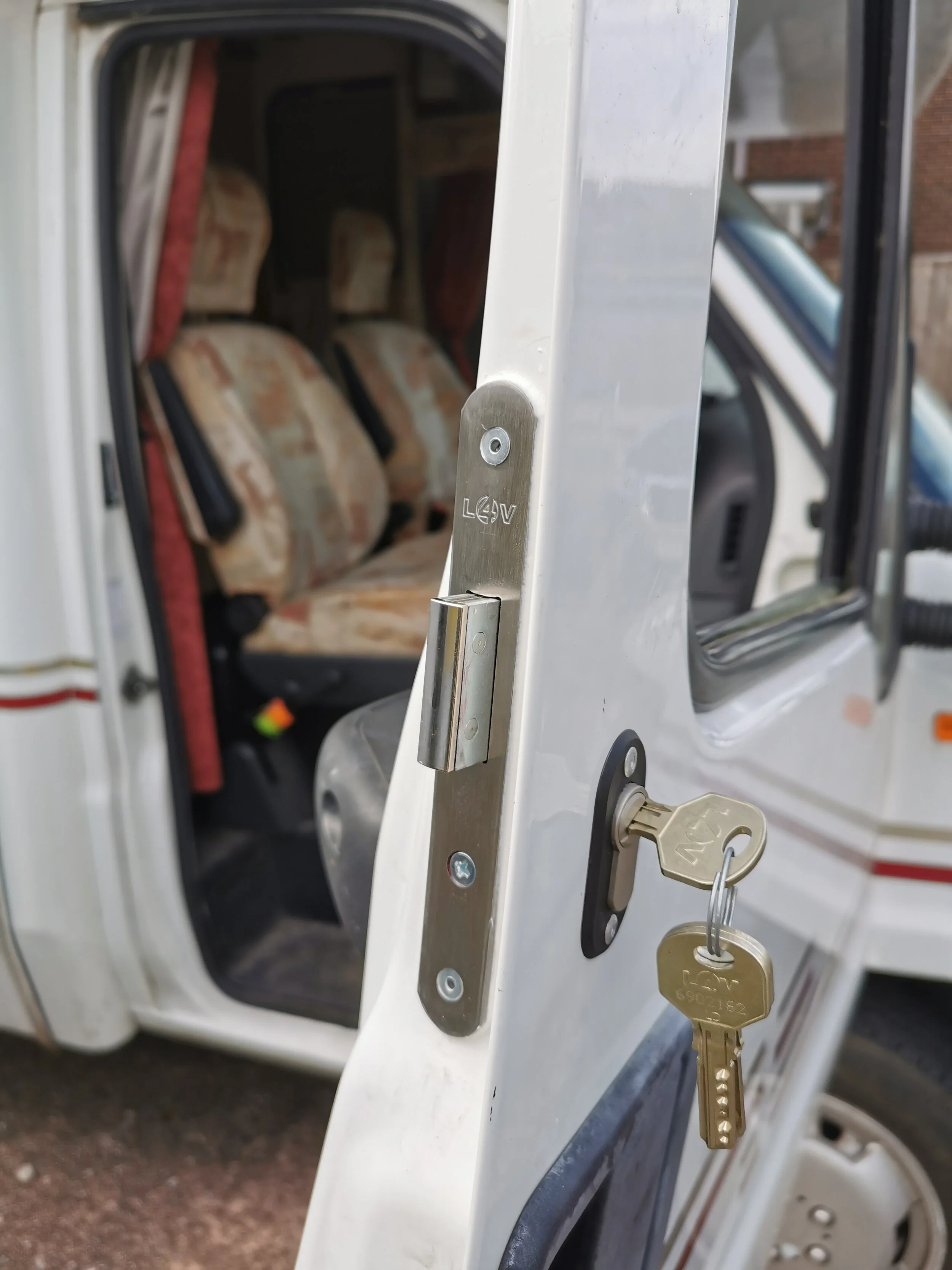 Deadlocks can be added to the front driver and passenger doors for added security.