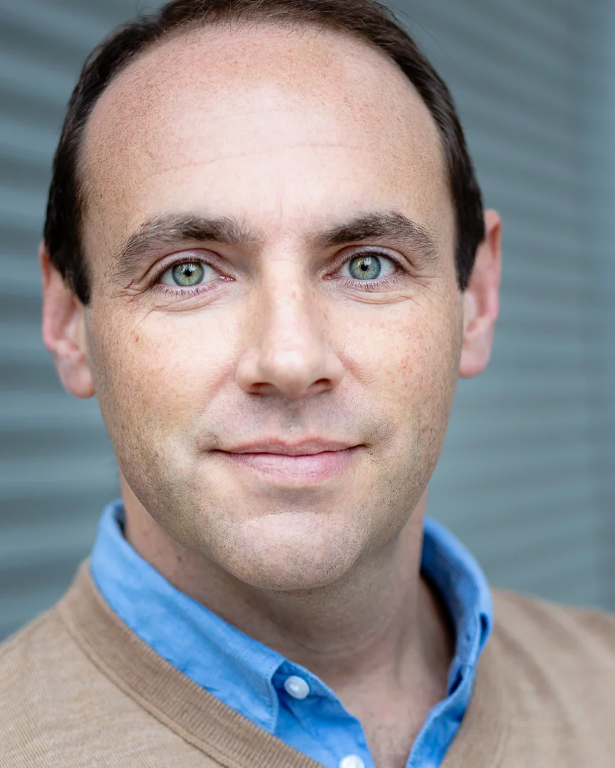 daniel_crowder_actors_headshot_2.jpg
