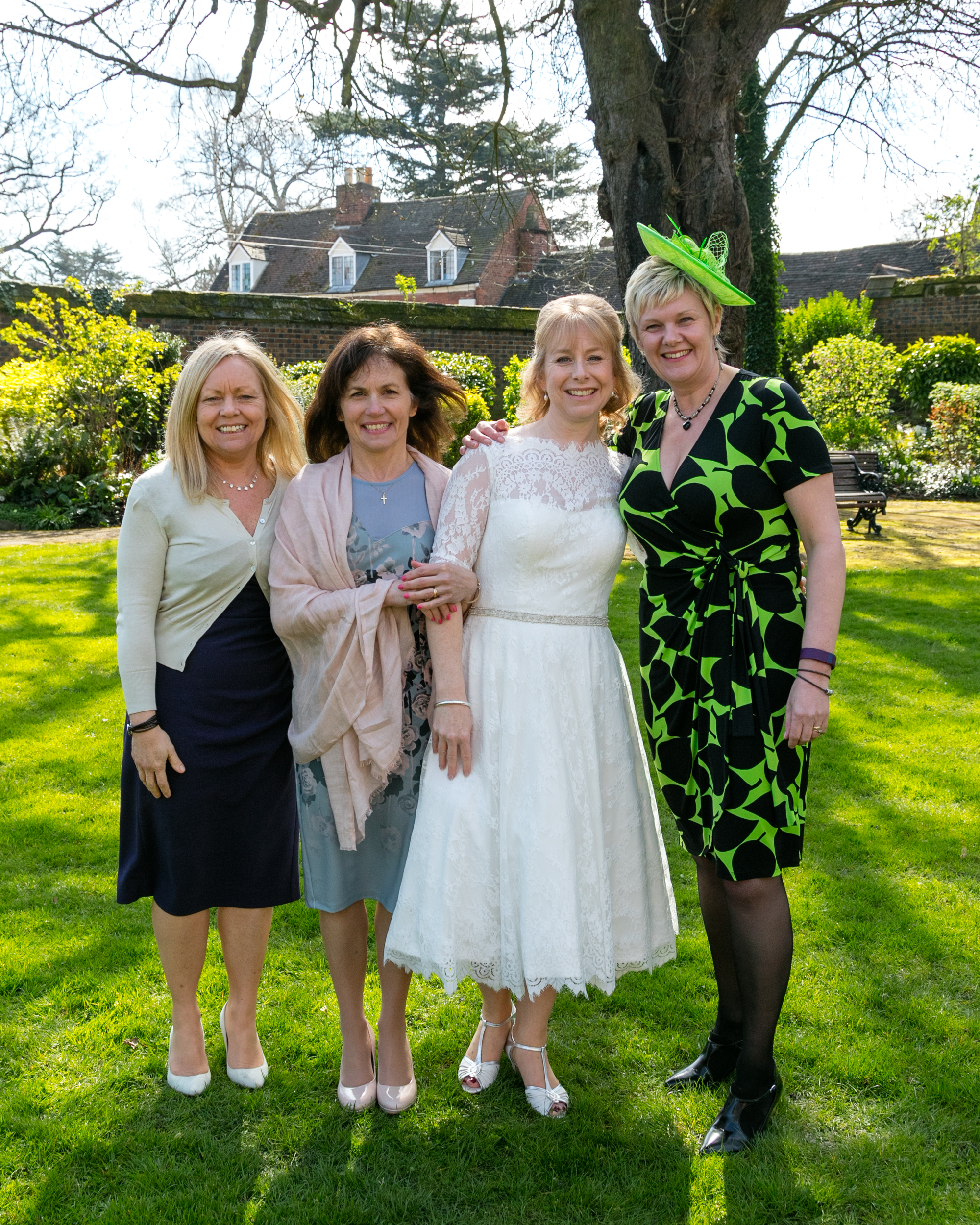 wedding-photography-at-Hill-Close-Gardens-Warwick60.jpg