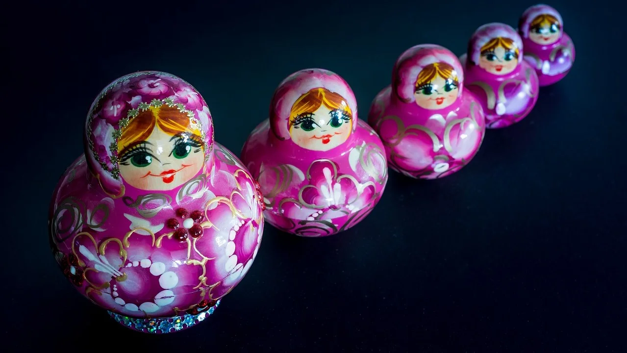 Being 'Hands-On' versus Micro-Managing (how not to be a control freak with your staff!)