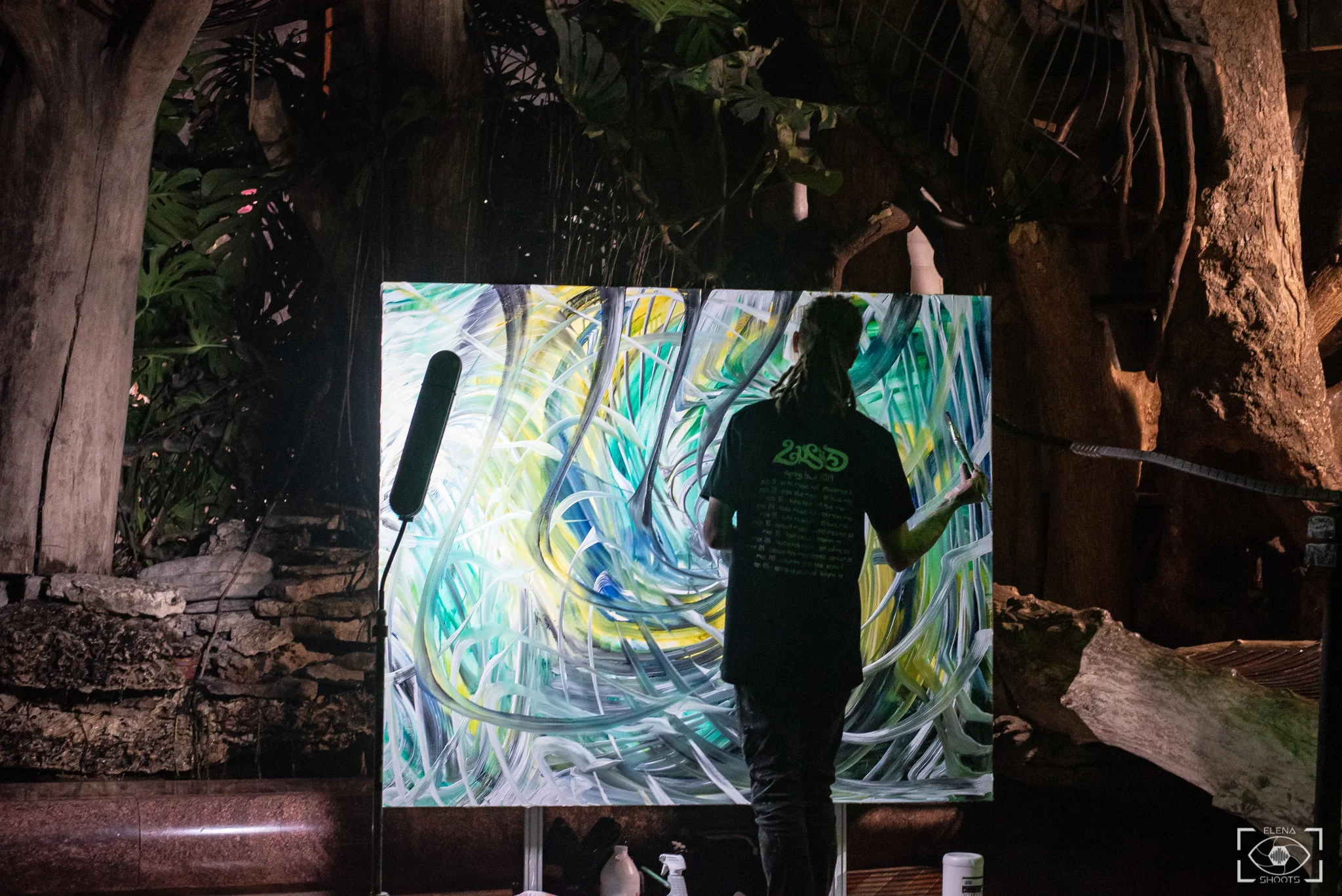 Local artist Gecko live painting in the Whale Room