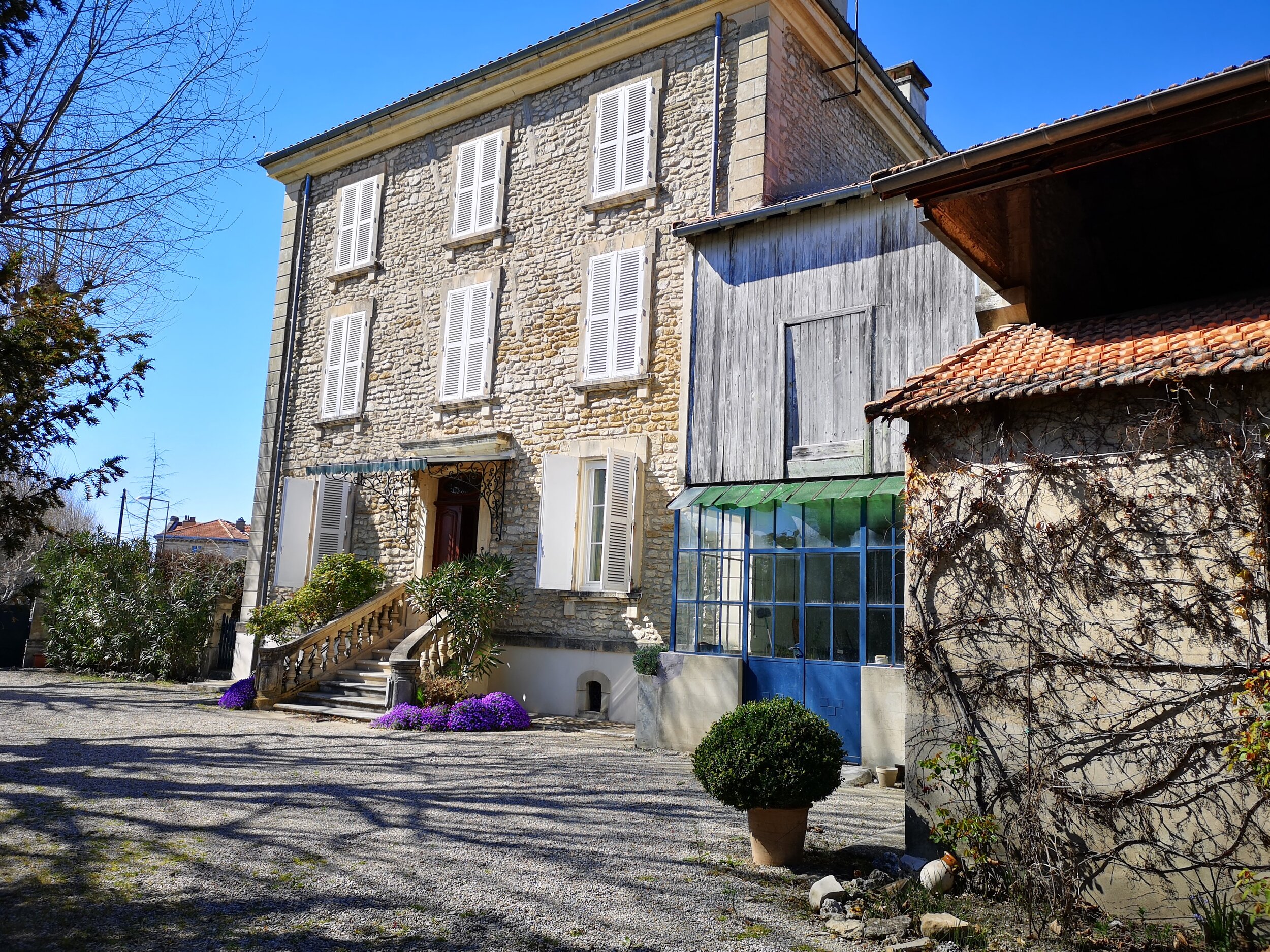 Valréas (84) — Maisons Marguerite Colocations personnes agees