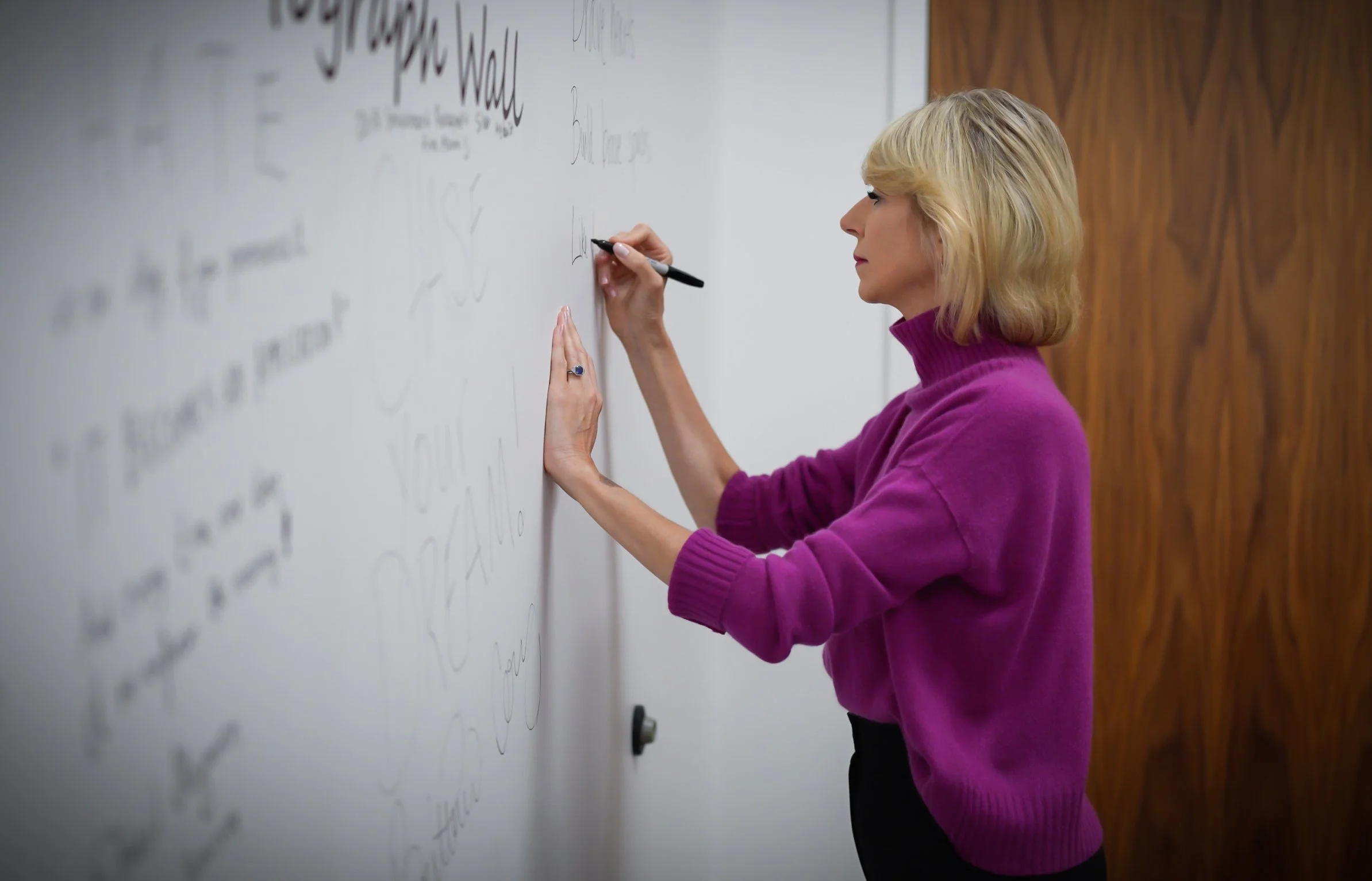 20250924_Amy Cuddy_Aims Talk-035.jpg
