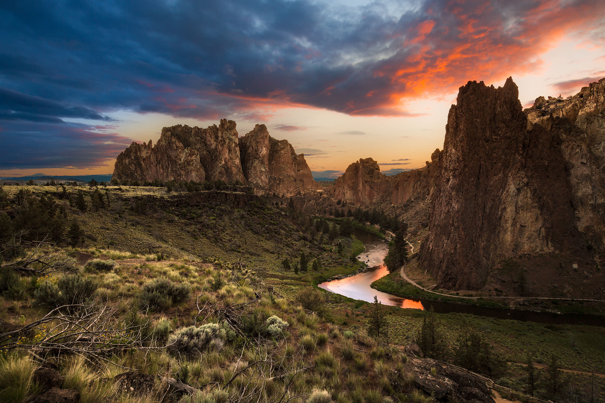Smith Rock: Oregon's Crown Jewel of Climbing & Canyon Views