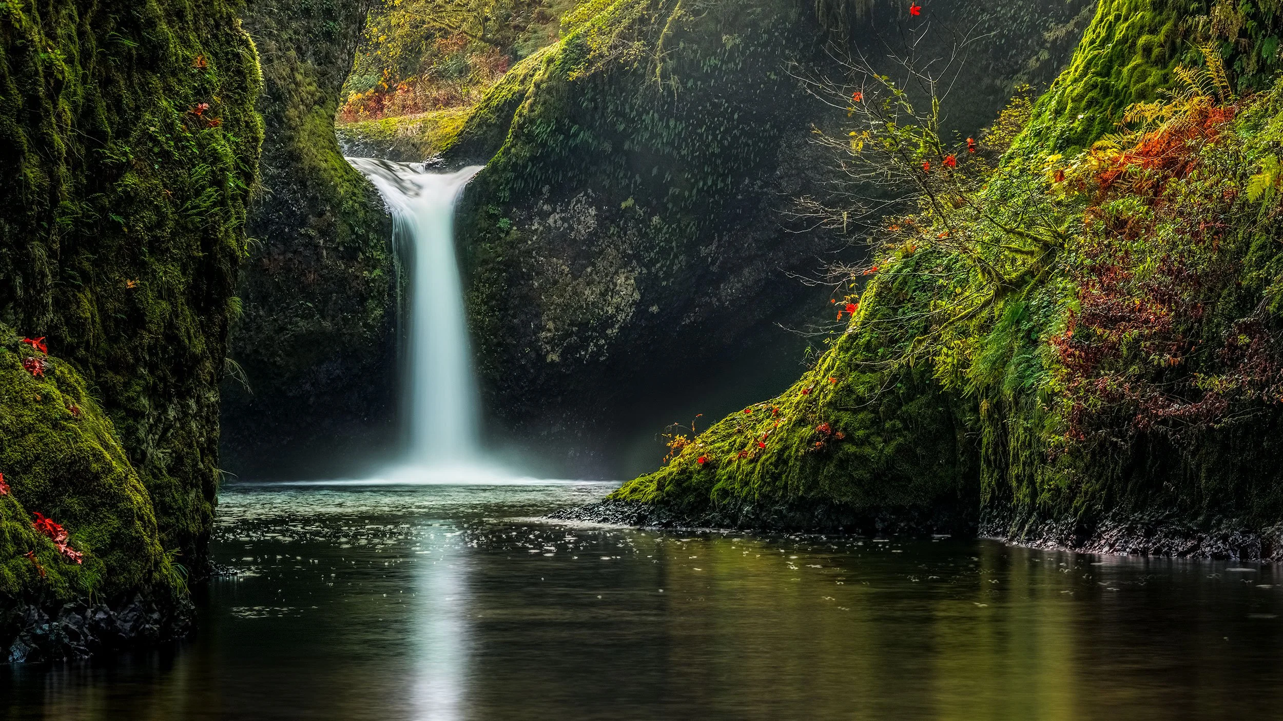 Punch-Bowl-Falls.jpg