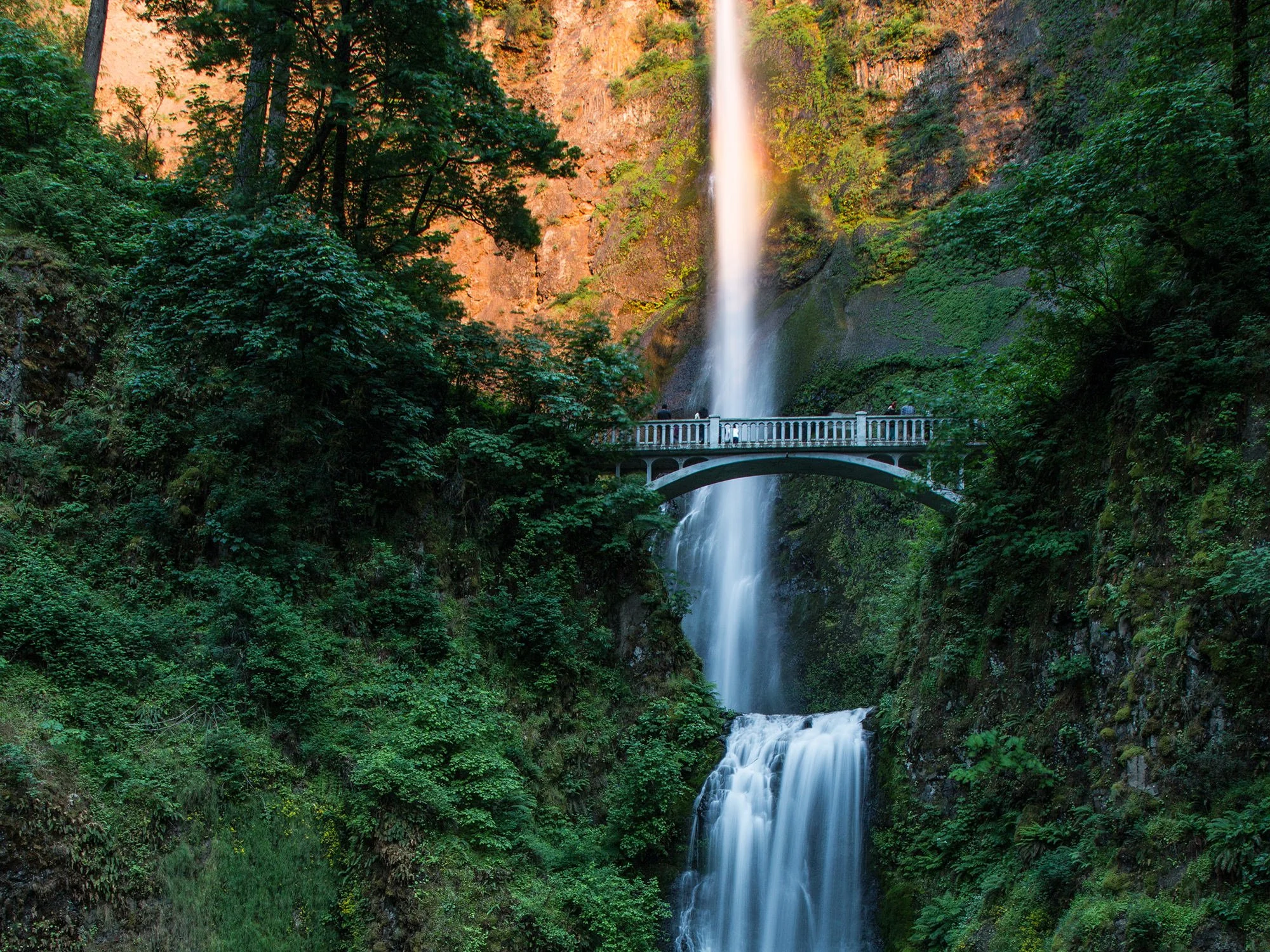 Multnomah-Falls-.jpg