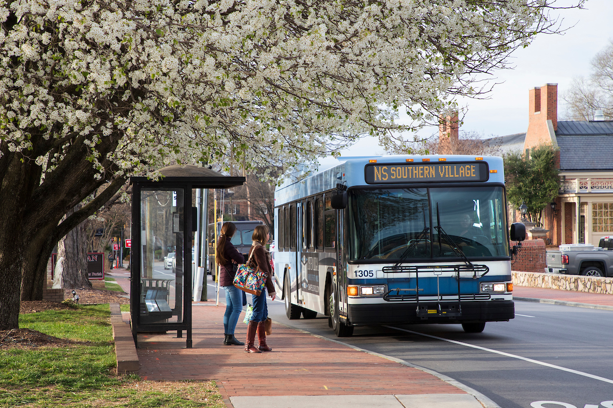 190313_Bus_in_Spring_03.jpg