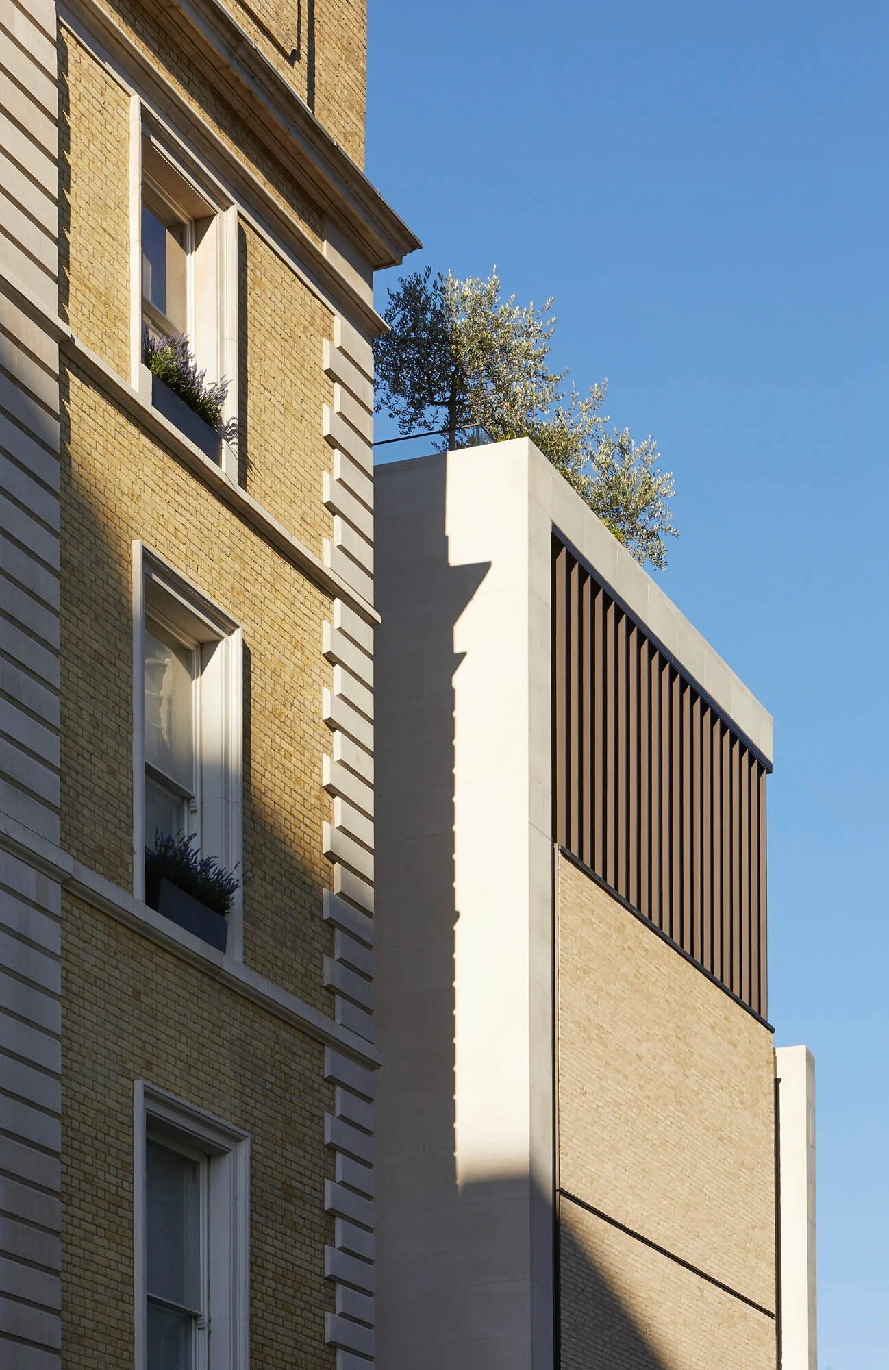 Flanagan Lawrence_Grosvenor Crescent_London_©Hufton+Crow_004.jpg