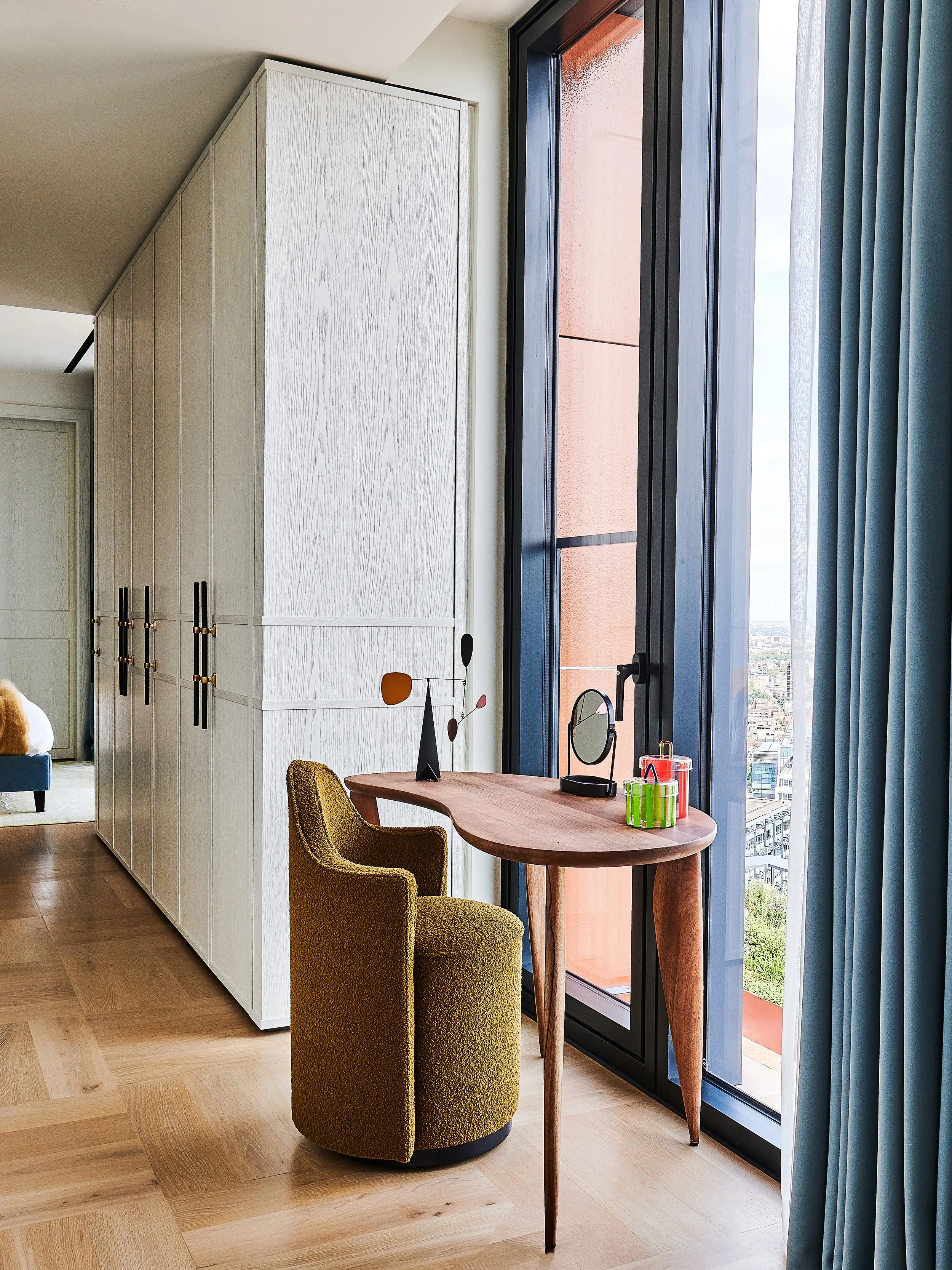 PENTHOUSE4428.jpg