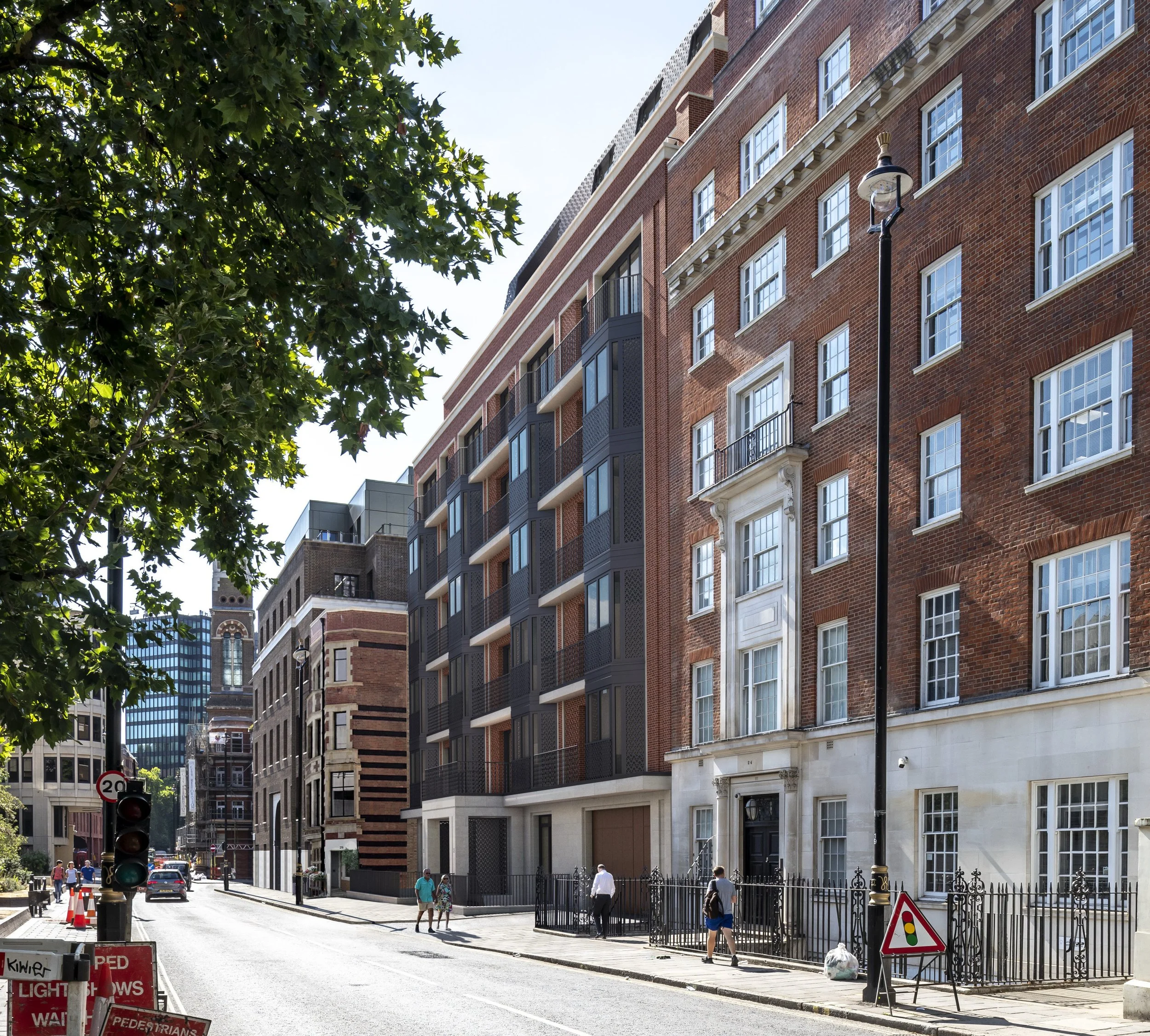 25-28 Buckingham Gate