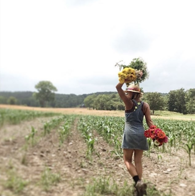 Instructor: Hannah Volpi Foundry Workshops: Make Your Own Seed Paper Hannah Volpi is founder, farmer and floral designer at Foxi Flora farm, where she grows flowers and herbs just outside of Ithaca, NY. Her mission: to cultivate beauty to share with the community. She learns something new every time she steps into the garden, and finds that her curiosity in growing is endless. I appreciate the strength in my body, the history before me, the presence in front of me, and seeds set for the future. While there are plenty of flowers to marvel at in nature untouched, I offer a wide variety of cultivated flowers that bring pollinators to the land and through mindful practice, give back to the soil. Website: www.foxiflora.com Instagram: FoxiFlora